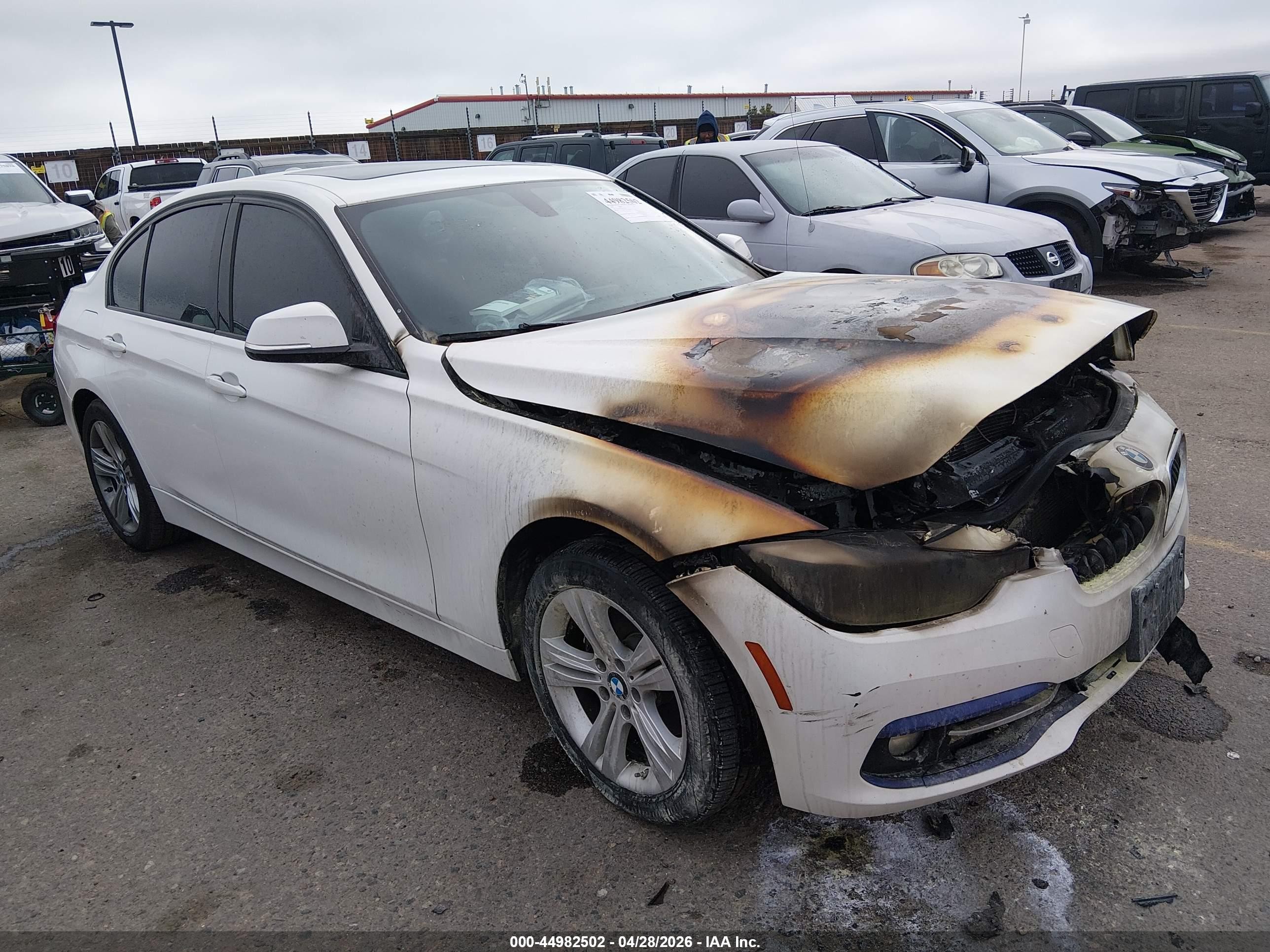 2016 BMW 3er VIN WBA8E3G52GNT79391 IAAI salvage auction — Burn Engine, Salvage (Colorado), sold $300 on 2026-09-11 (photo 1)