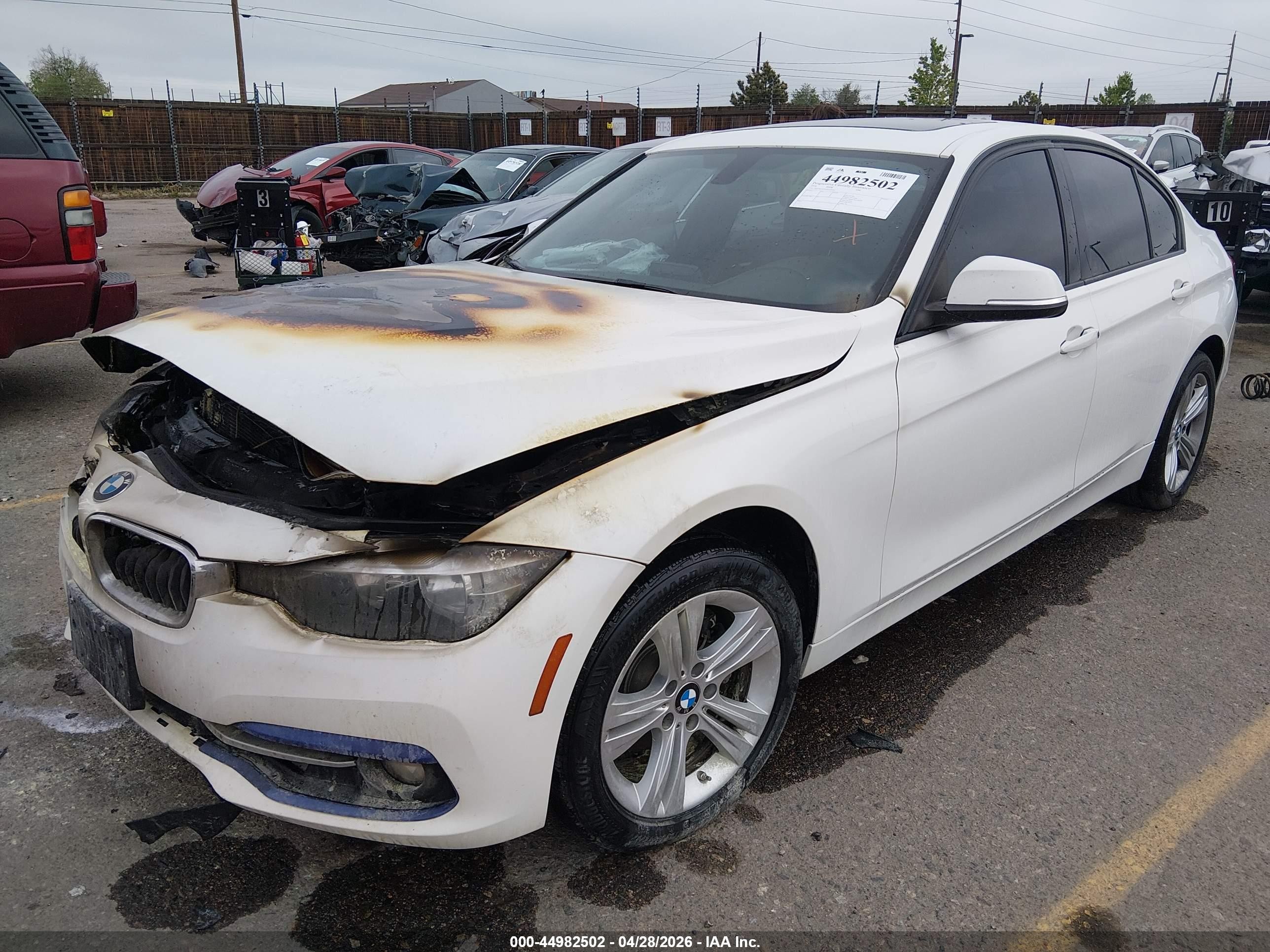 2016 BMW 3er VIN WBA8E3G52GNT79391 IAAI salvage auction — Burn Engine, Salvage (Colorado), sold $300 on 2026-09-11 (photo 2)