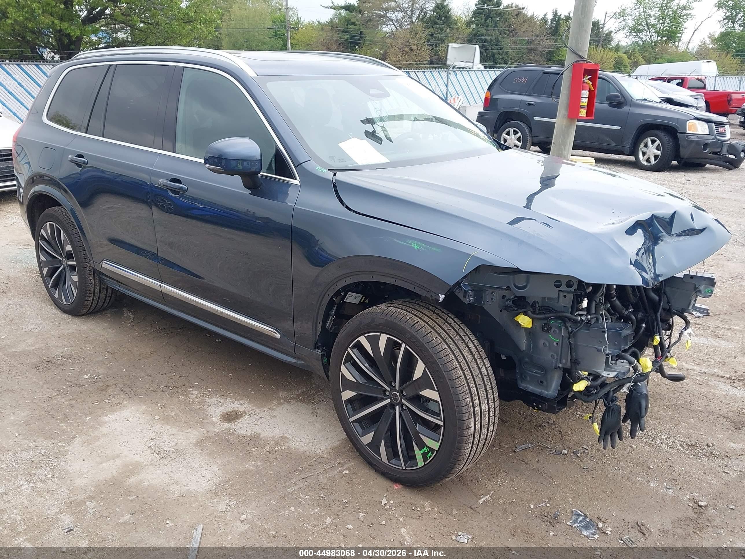 2026 Volvo XC90 VIN YV4H60PE9T1485236 — IAAI salvage auction photo