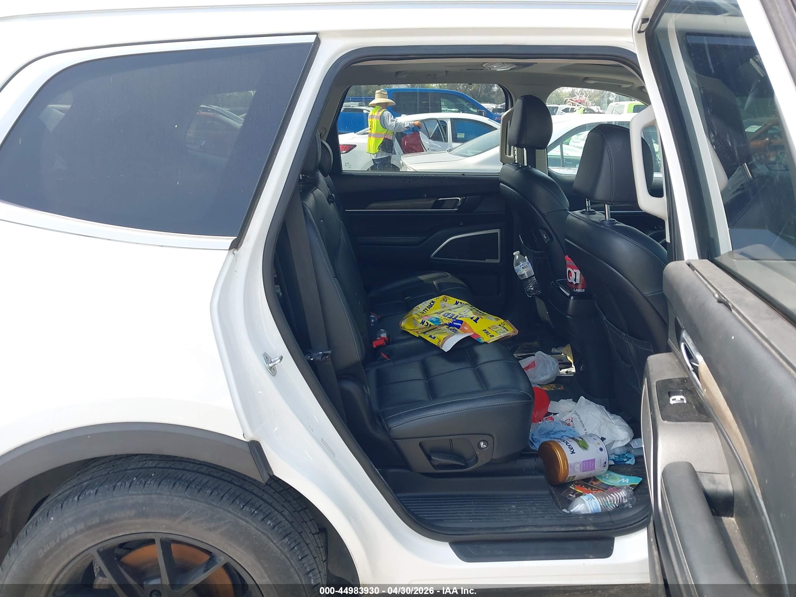 2020 Kia Telluride VIN 5XYP34HC4LG002246 IAAI salvage auction — Theft, Salvage (Colorado), sold $3,900 on 2026-07-02 (photo 8)