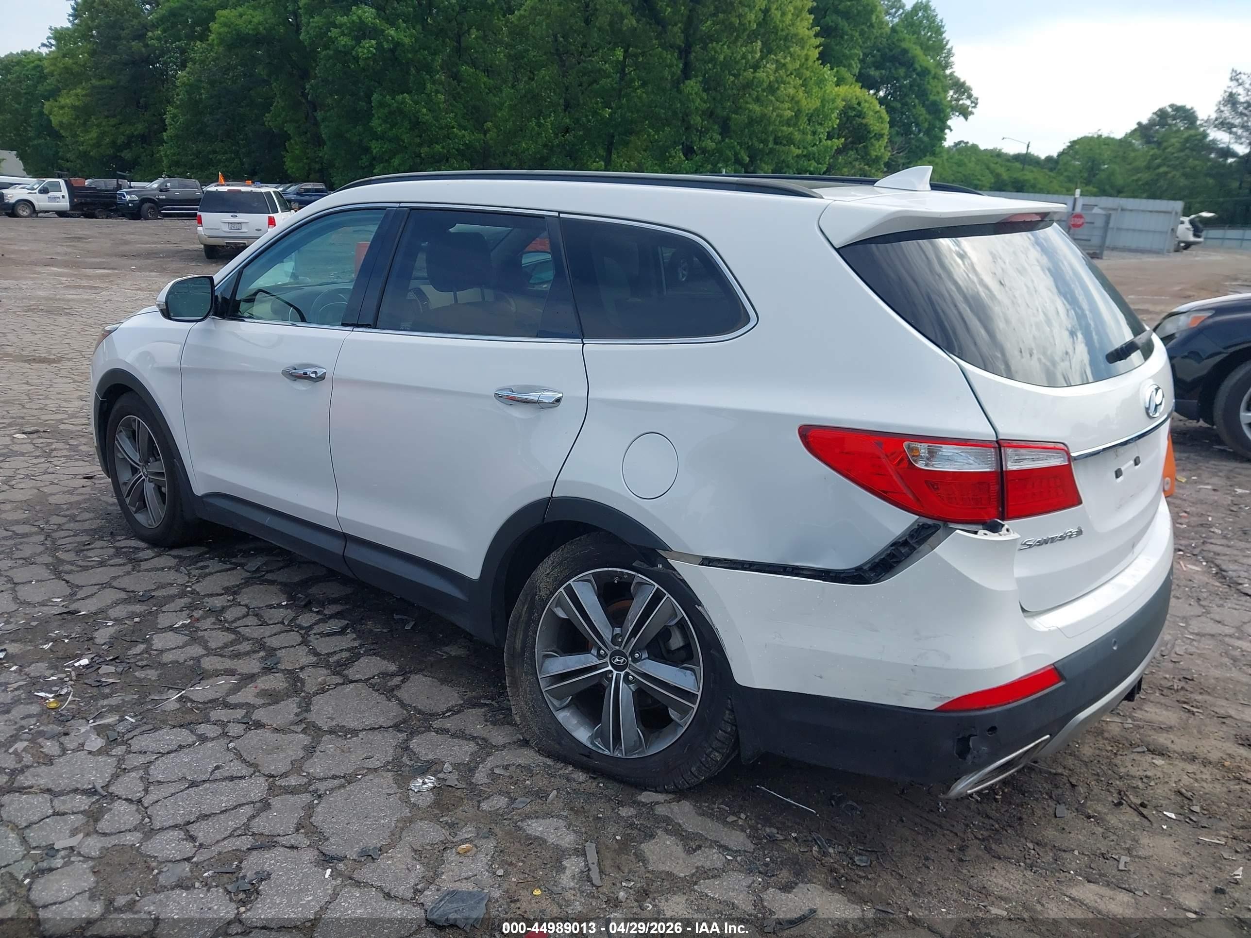 2015 Hyundai Santa Fe VIN KM8SR4HF9FU110105 IAAI salvage auction — Rear End, Salvage (Georgia), sold $2,900 on 2026-07-10 (photo 3)