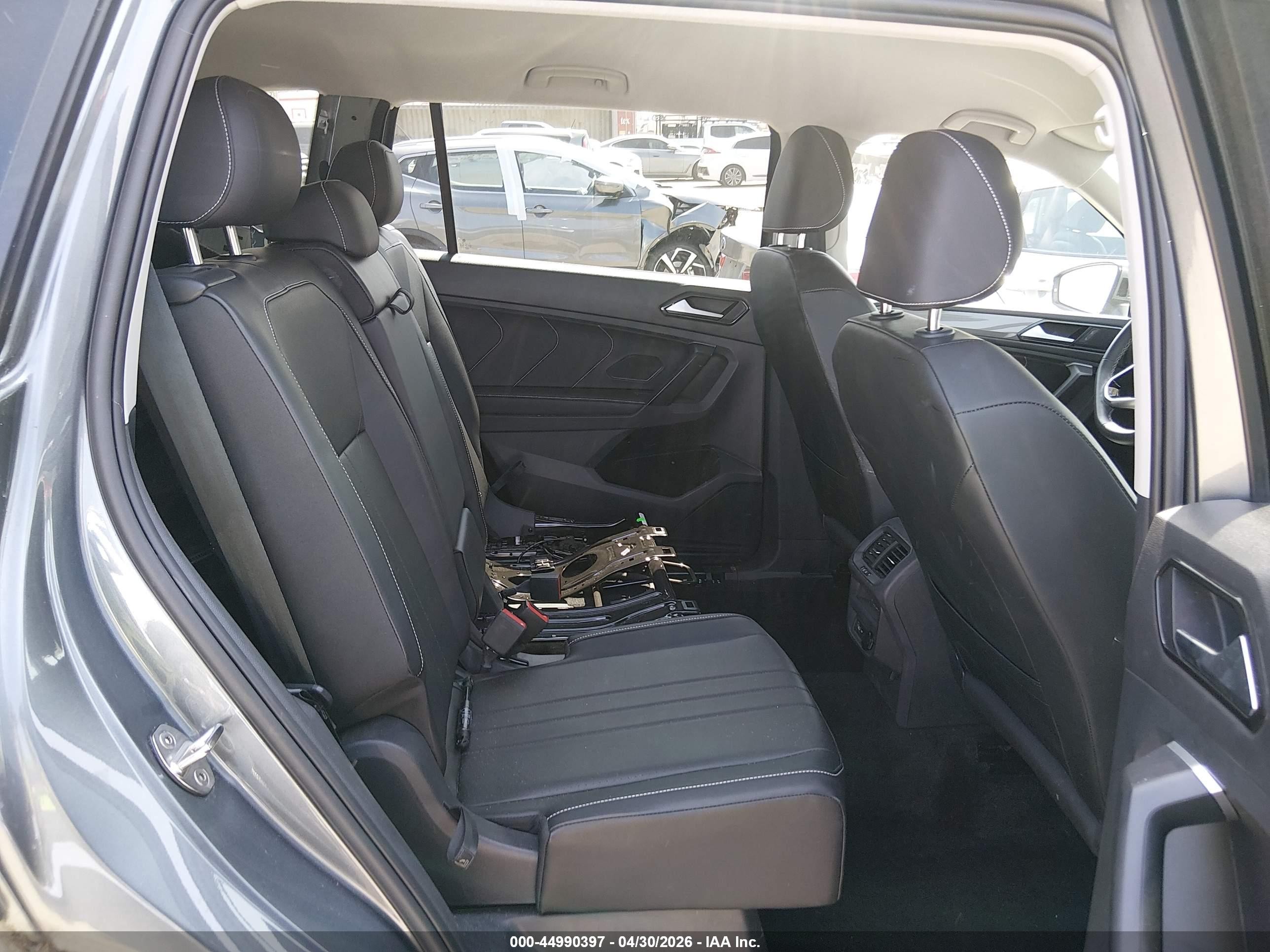 2023 Volkswagen Tiguan VIN 3VV3B7AX6PM122950 IAAI salvage auction — Rear End, Salvage (California), sold $7,800 on 2026-07-10 (photo 8)