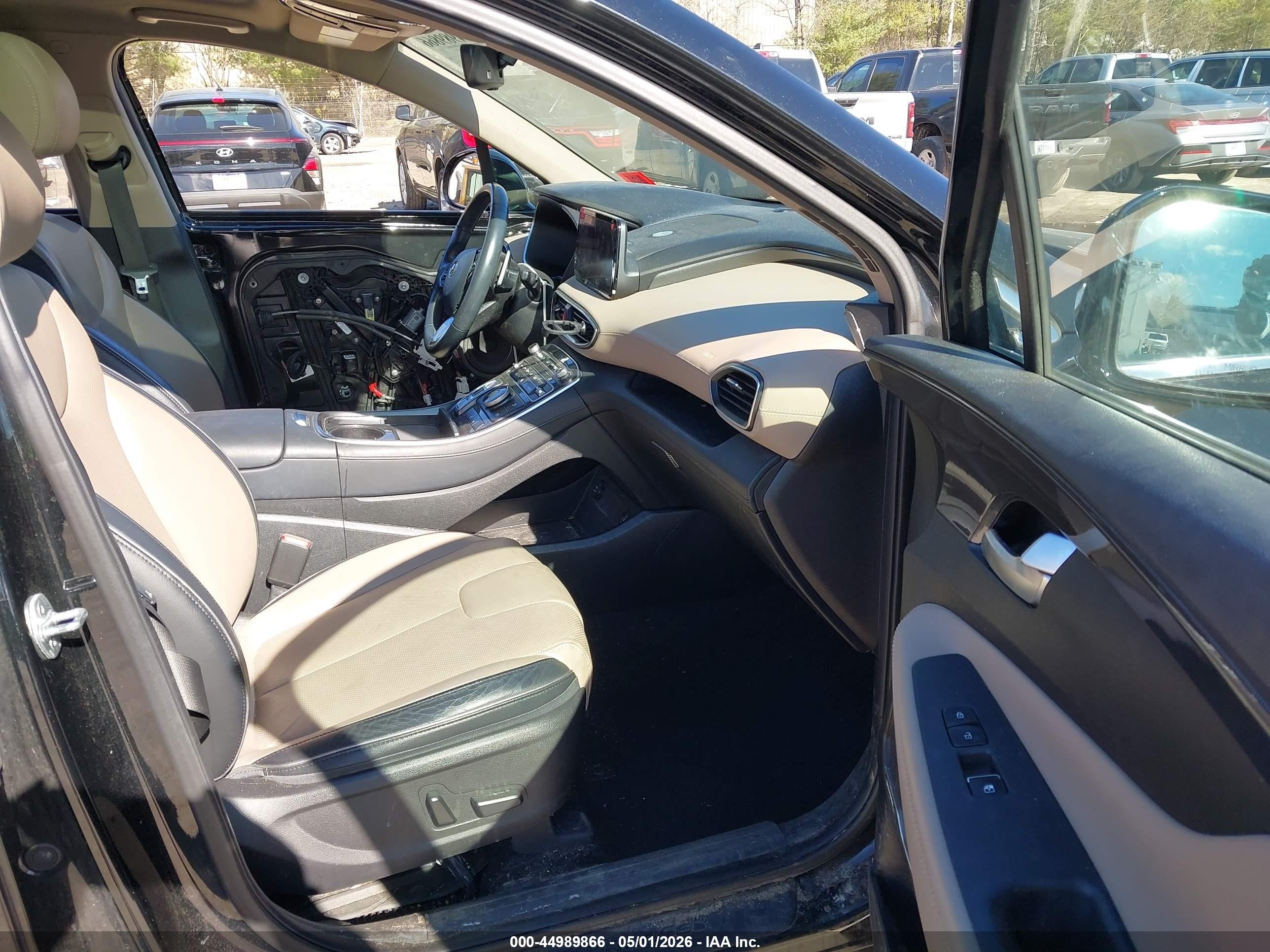 2022 Hyundai Santa Fe VIN 5NMS3DAJXNH406874 IAAI salvage auction — Side, Salvage (New Hampshire), sold $6,600 on 2026-07-12 (photo 5)