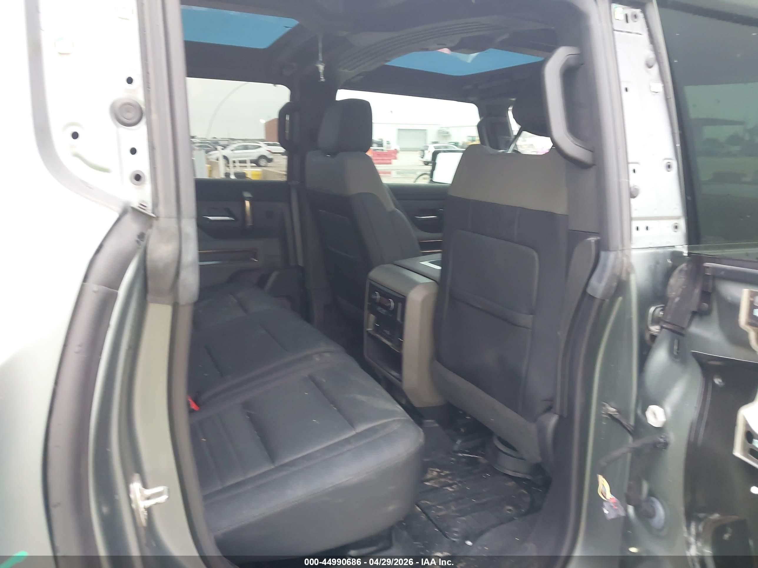 2024 GMC Hummer EV VIN 1GKB0RDC1RU100054 IAAI salvage auction — Front End, Original (Texas), sold $33,250 on 2026-07-10 (photo 8)