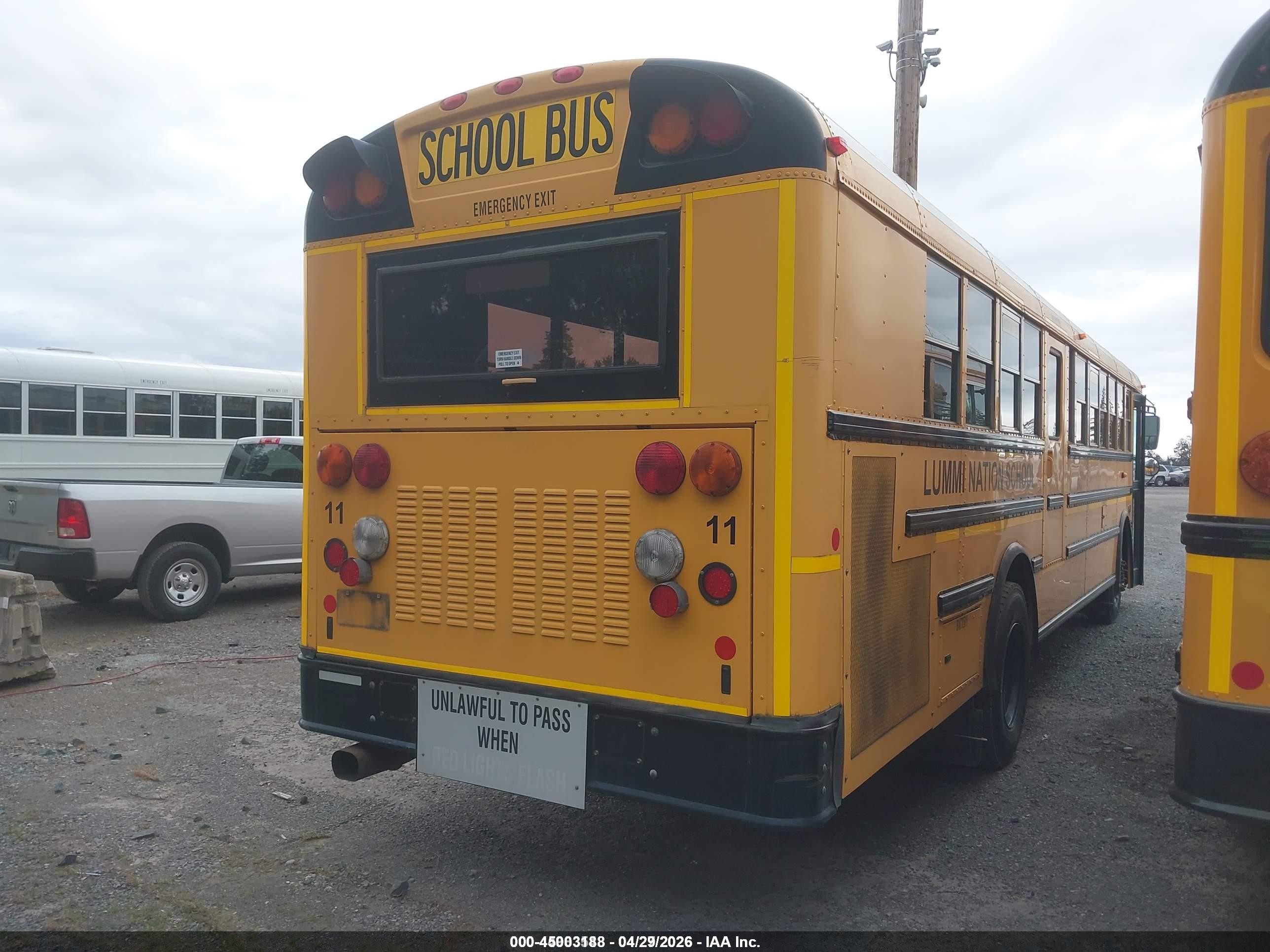 2015 Ic VIN 4DRBWAAN9FB662305 IAAI salvage auction — Engine Damage, Sf97 (Washington), sold $100 on 2026-05-20 (photo 4)