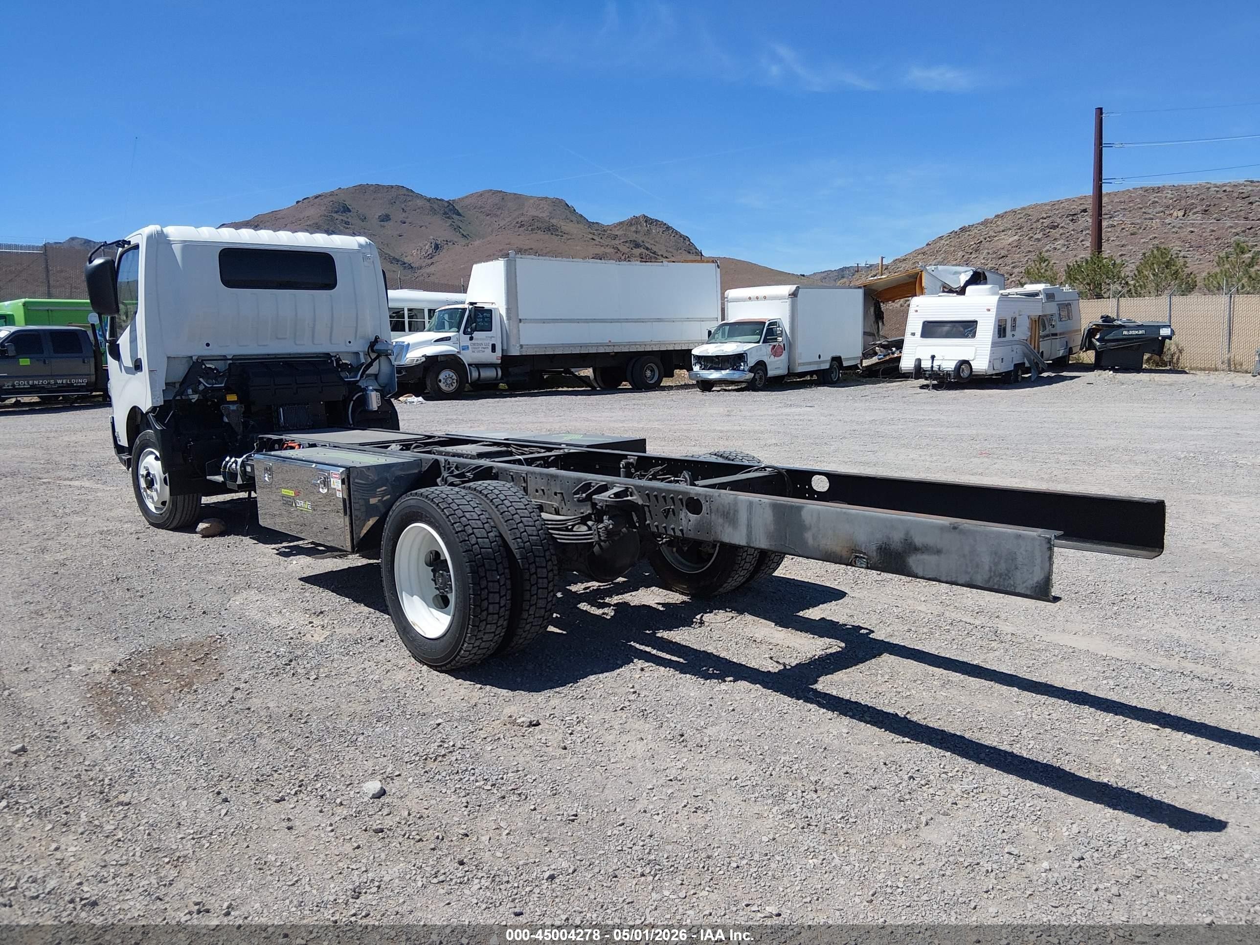 2020 Hino 195 VIN JHHSDM2H0LK012775 IAAI salvage auction — Normal Wear, Clear (Nevada), sold $6,800 on 2026-07-01 (photo 3)
