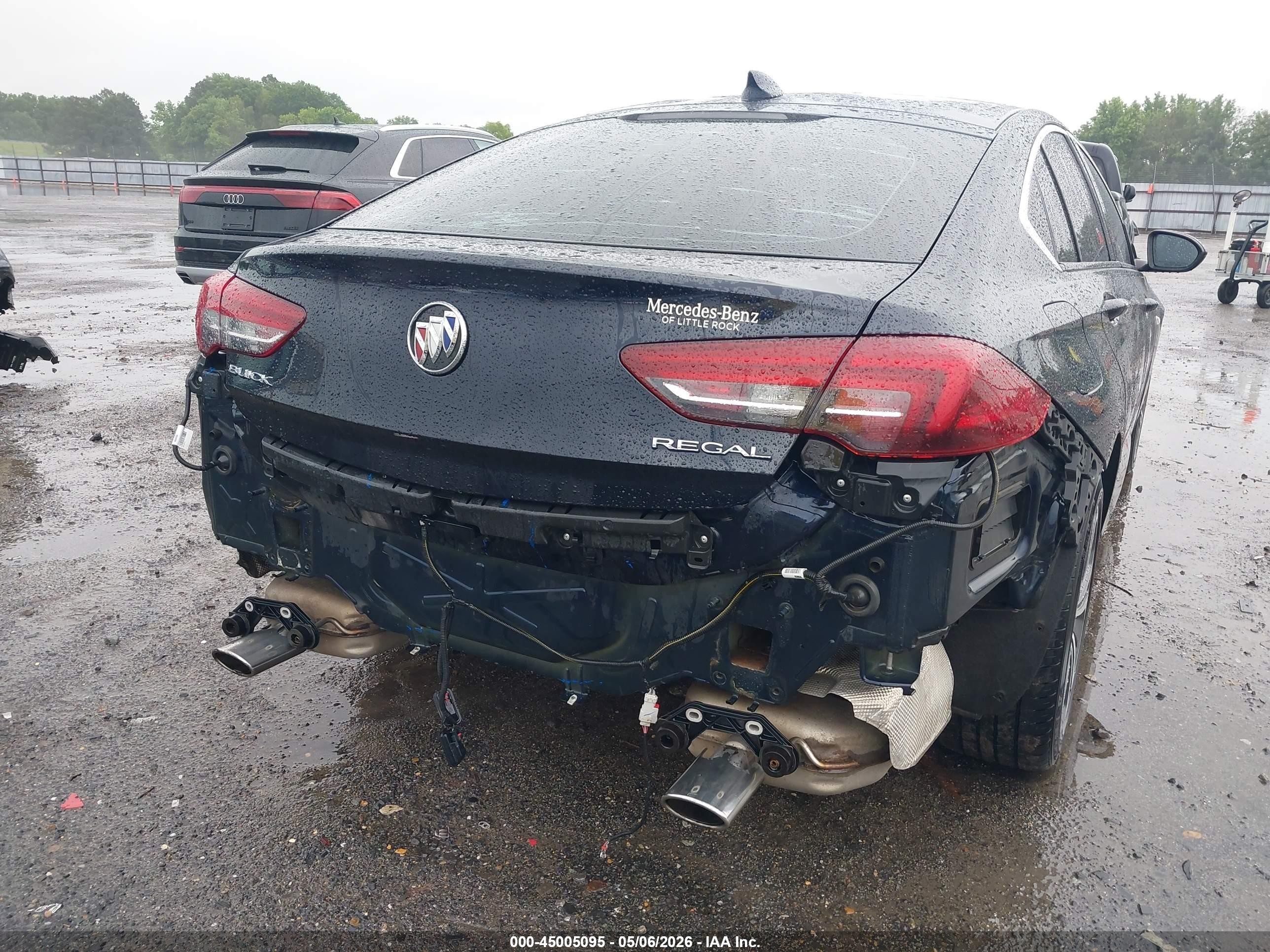 2018 Buick Regal Sportback VIN W04GM6SX7J1109691 IAAI salvage auction — Rear End, Clear (Arkansas), sold $2,400 on 2026-09-24 (photo 6)