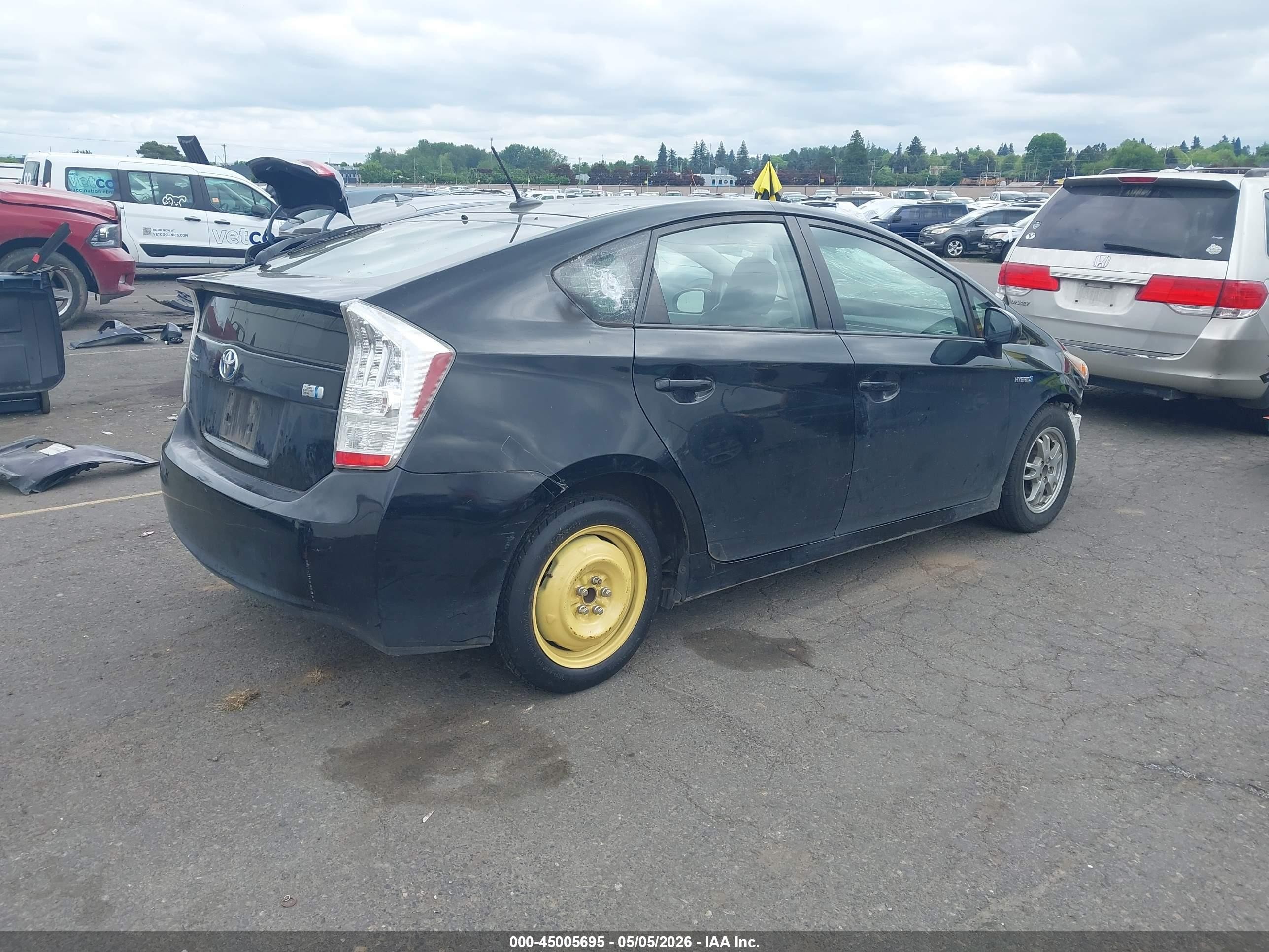 2010 Toyota Prius VIN JTDKN3DU6A0063095 IAAI salvage auction — Biohazard/Chemical, Salvage (Oregon), sold $1,575 on 2026-07-09 (photo 4)