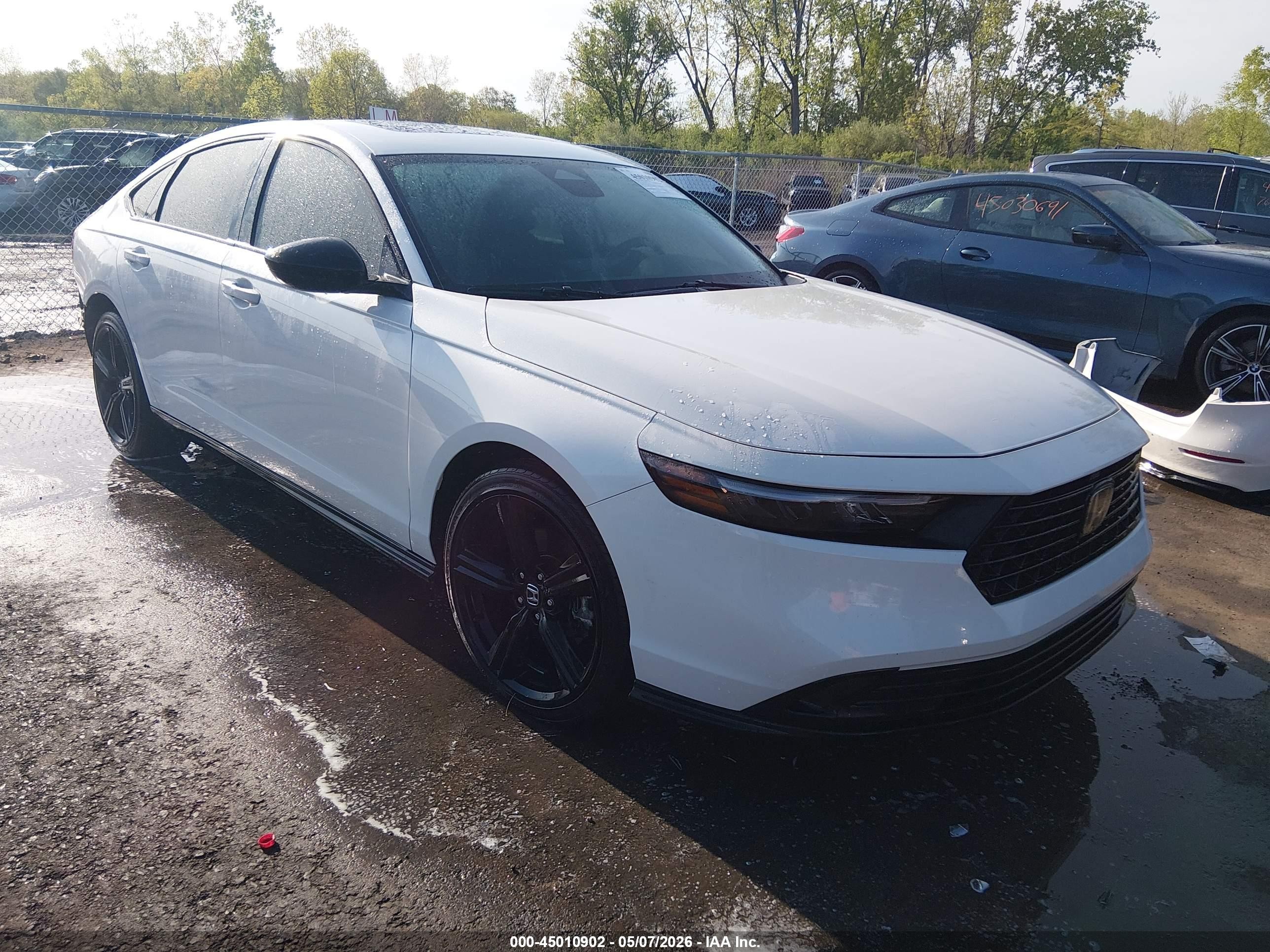 2023 Honda Accord VIN 1HGCY2F77PA053421 — IAAI salvage auction photo