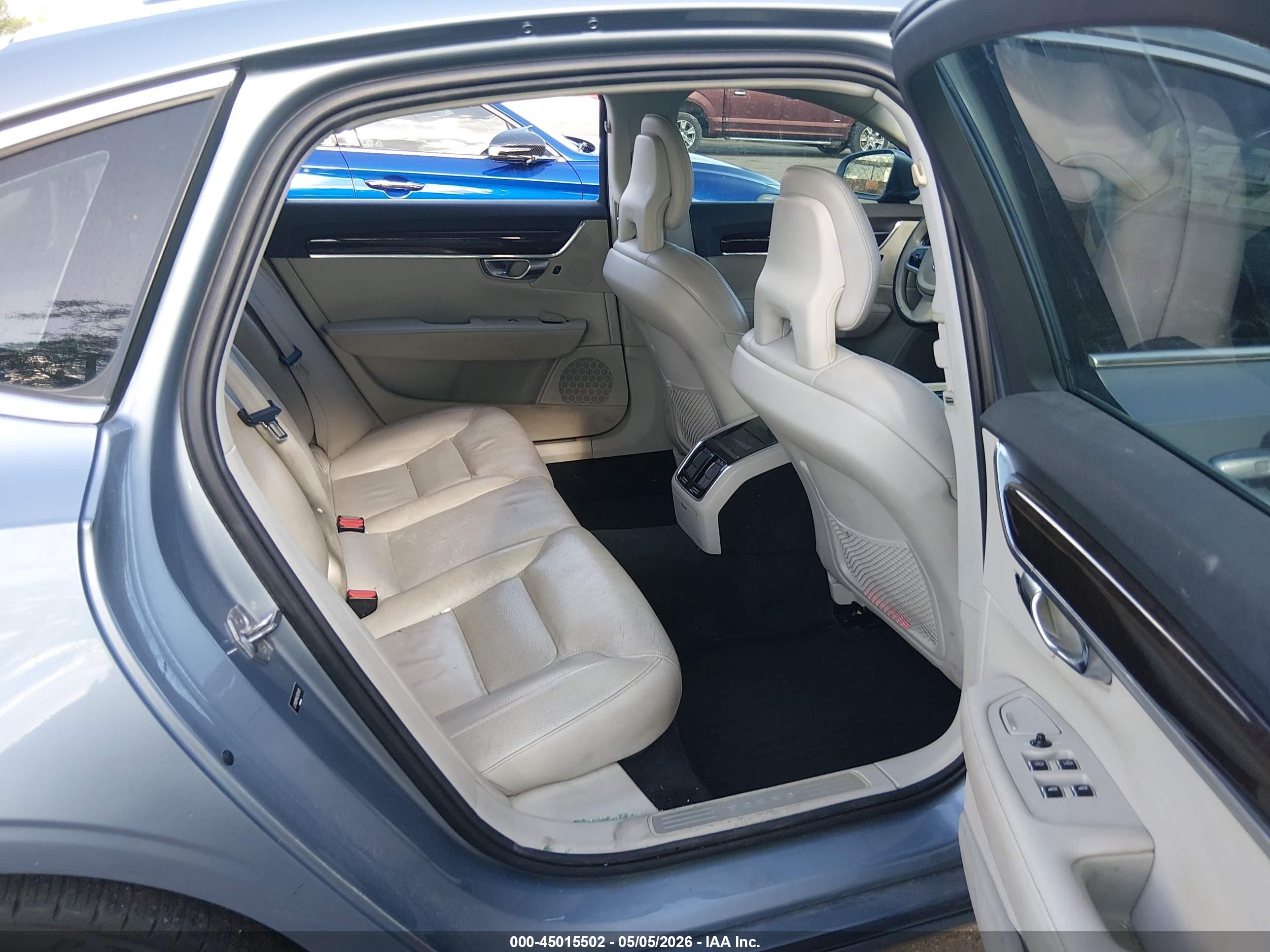 2018 Volvo S90 VIN LVY982MK8JP034910 IAAI salvage auction — Unknown, Salvage (Arizona), sold $825 on 2026-07-02 (photo 8)