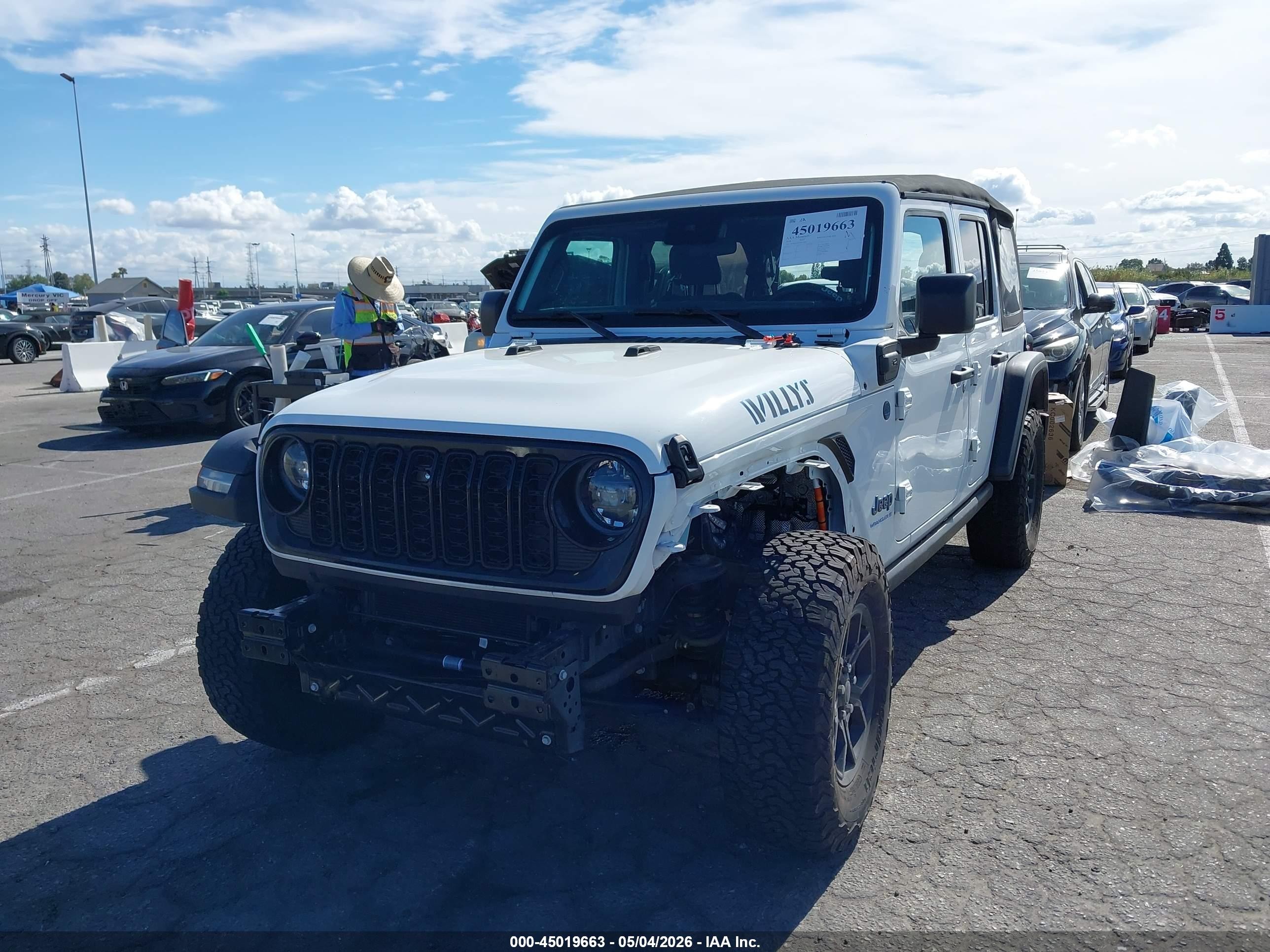 2024 Jeep Wrangler VIN 1C4RJXN62RW220809 IAAI salvage auction — Unknown, Salvage (California), sold $13,500 on 2026-07-09 (photo 2)