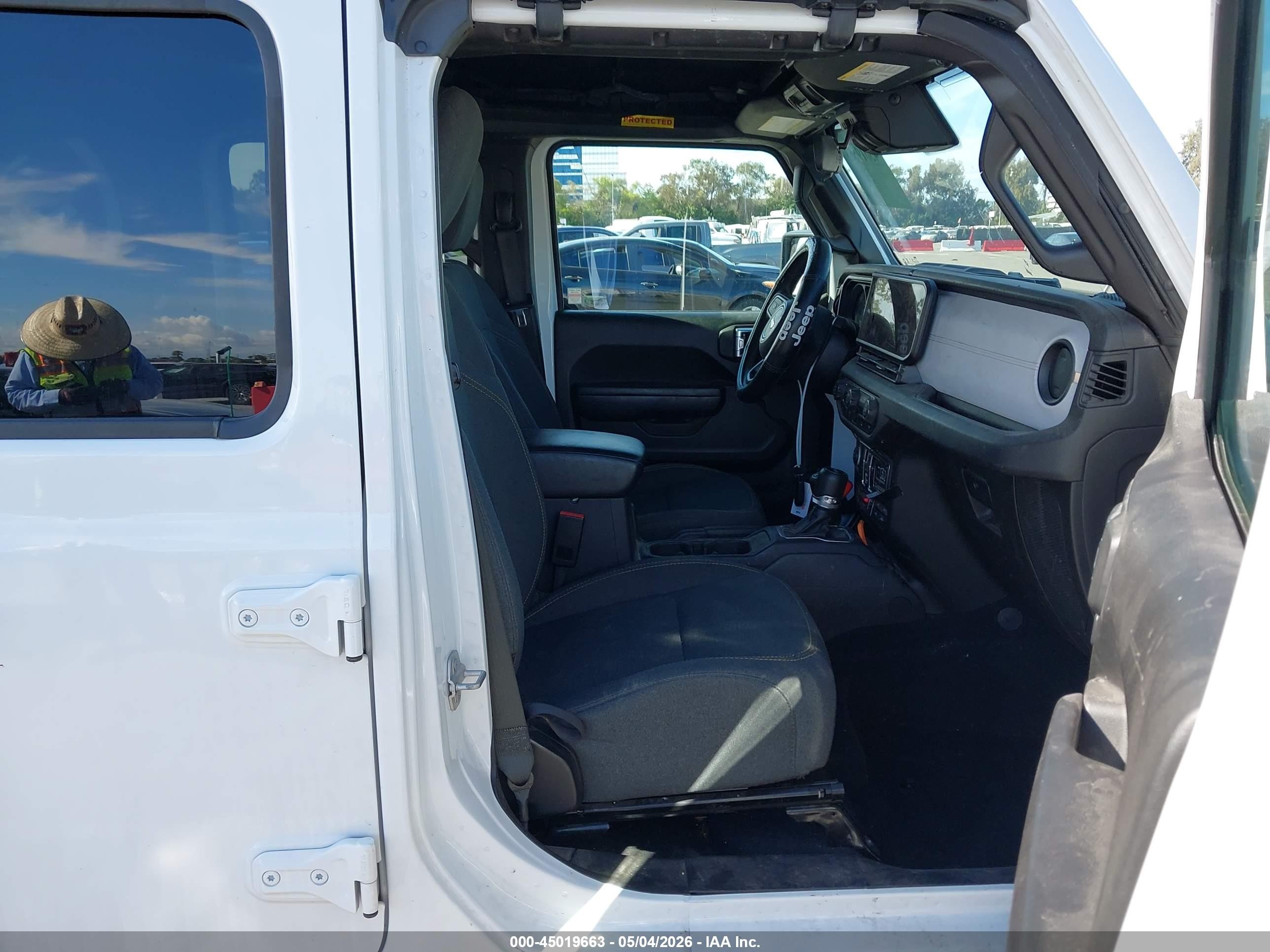 2024 Jeep Wrangler VIN 1C4RJXN62RW220809 IAAI salvage auction — Unknown, Salvage (California), sold $13,500 on 2026-07-09 (photo 5)