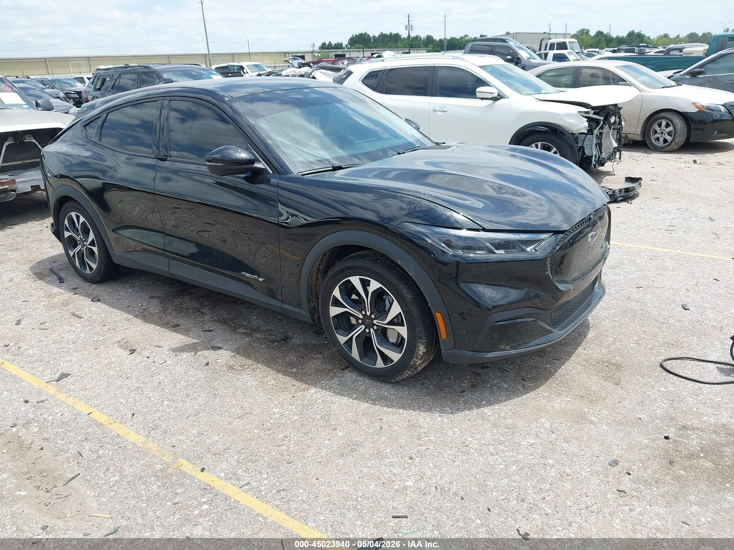 2025 Ford Mustang Mach-E VIN 3FMTK1R42SMA11399 — IAAI salvage auction photo