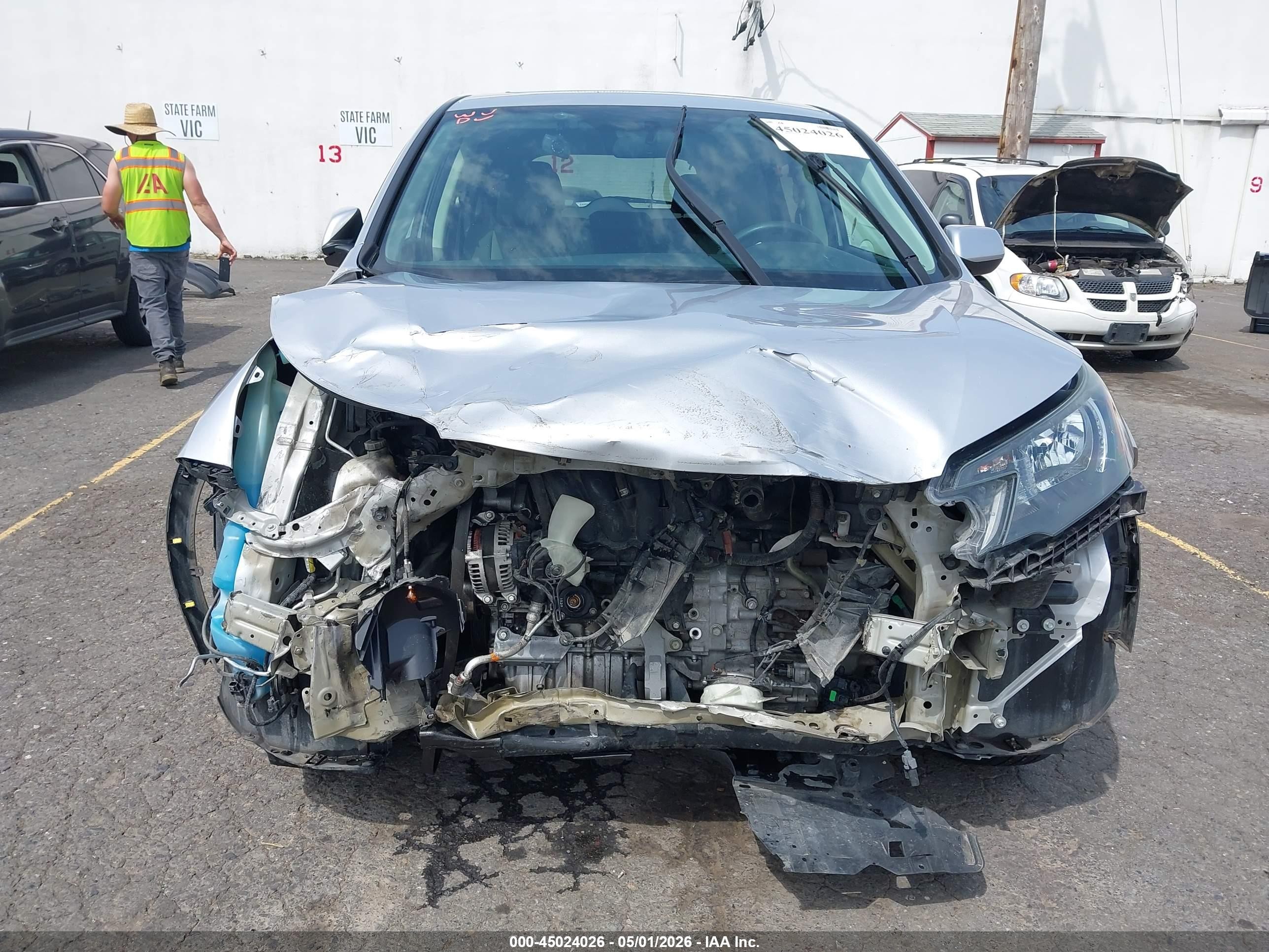 2012 Honda CR-V VIN 5J6RM4H59CL001129 IAAI salvage auction — Front End, Salvage (Oregon), sold $925 on 2026-07-02 (photo 6)