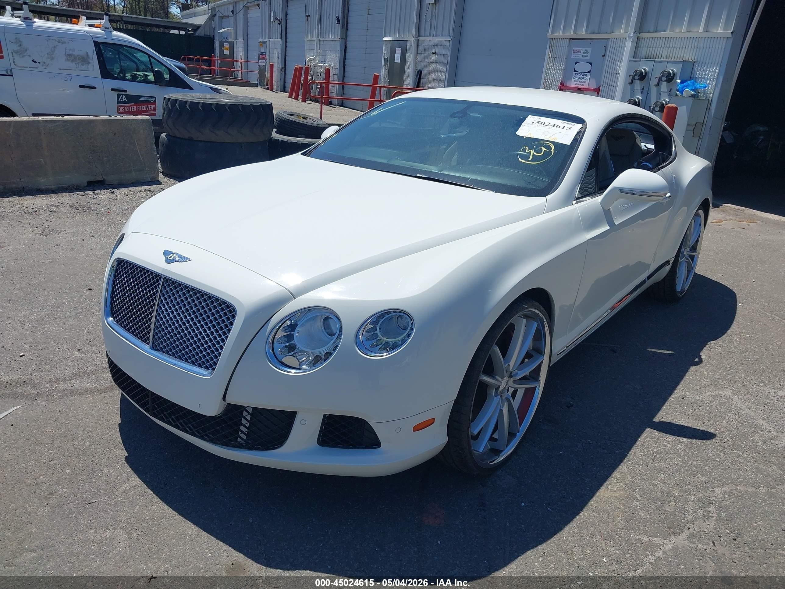 2012 Bentley Continental gt VIN SCBFR7ZAXCC071524 IAAI salvage auction — Normal Wear, Clear (New York), sold $27,500 on 2026-05-12 (photo 2)