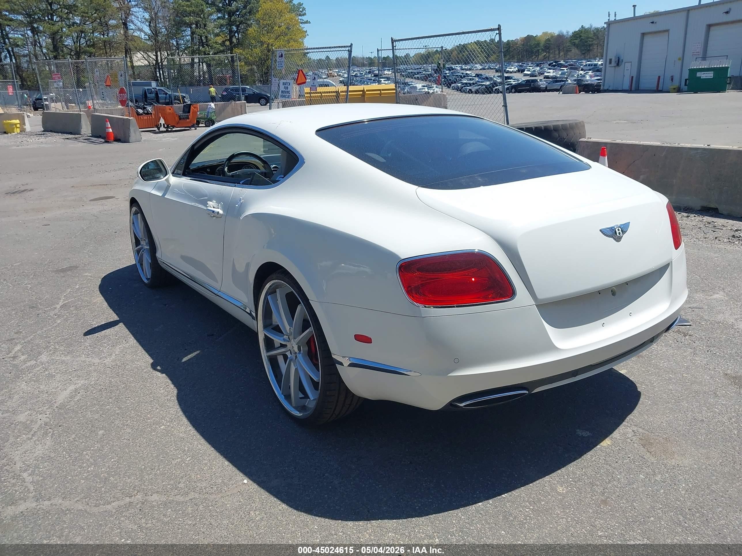 2012 Bentley Continental gt VIN SCBFR7ZAXCC071524 IAAI salvage auction — Normal Wear, Clear (New York), sold $27,500 on 2026-05-12 (photo 3)