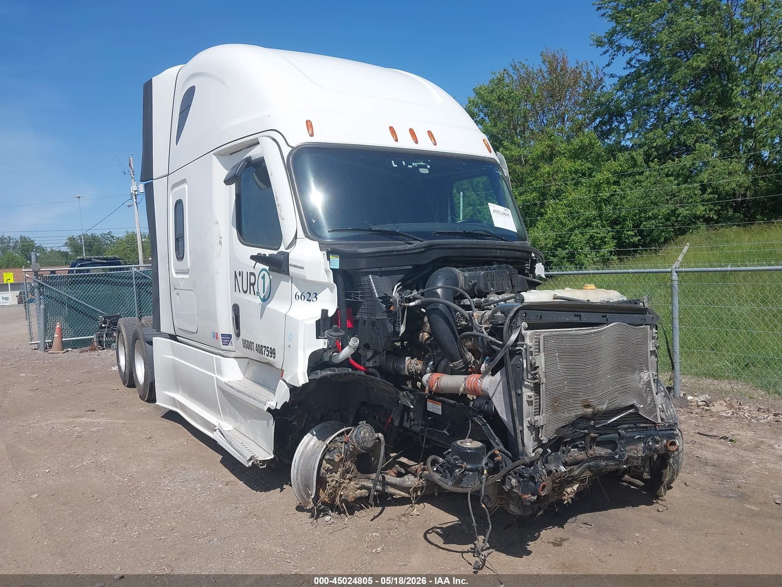 2023 Freightliner New Cascadia 126 VIN 3AKJHHDR3PSNW4641 — IAAI salvage auction photo