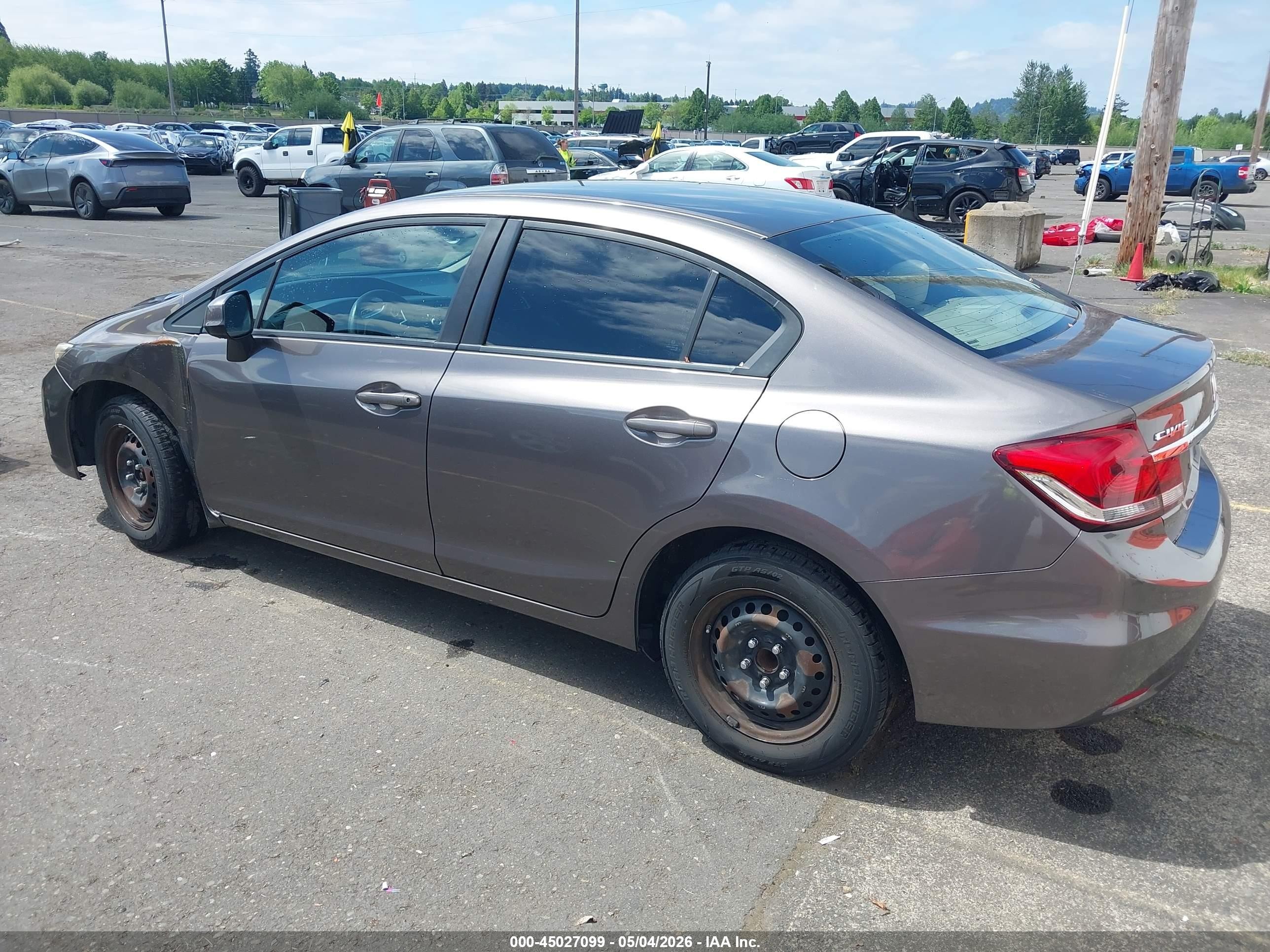 2013 Honda Civic VIN 19XFB2F50DE231805 IAAI salvage auction — Rear End, Salvage (Oregon), sold $1,675 on 2026-07-09 (photo 3)