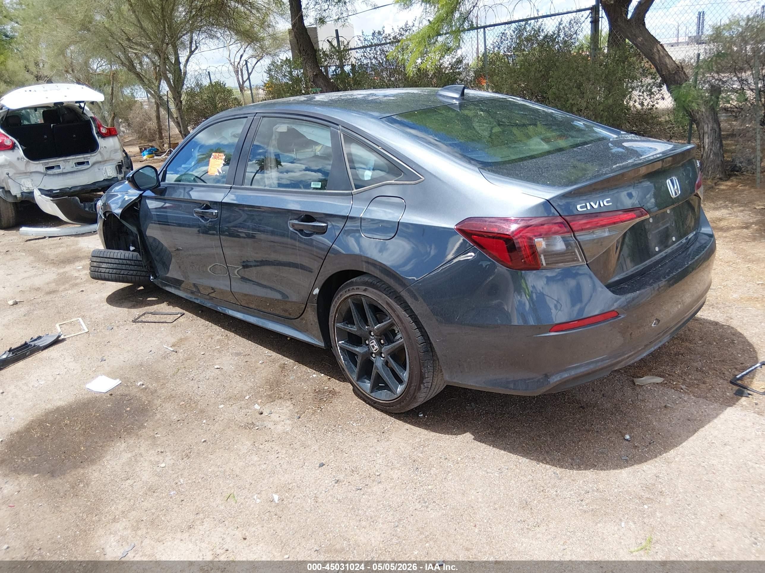 2025 Honda Civic VIN 2HGFE2F52SH577929 IAAI salvage auction — Unknown, Salvage (Arizona), sold $7,000 on 2026-07-03 (photo 3)