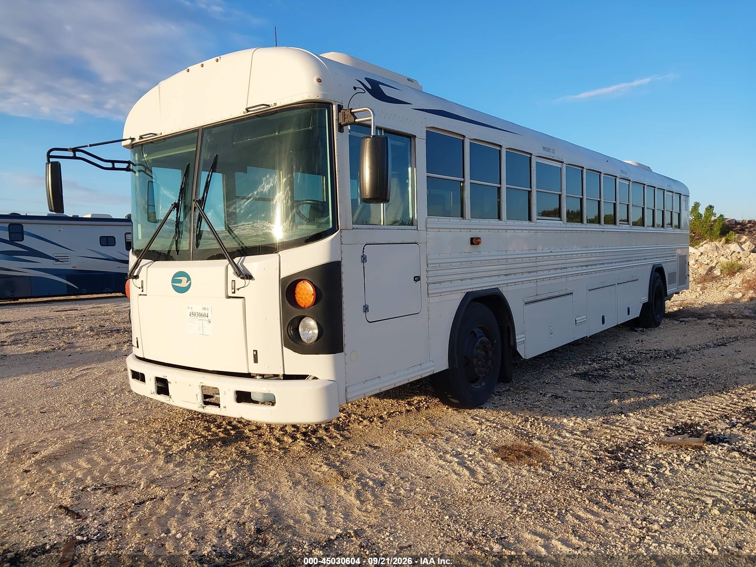 2014 Blue Bird School Bus / Transit Bus VIN 1BABNBPAXEF304794 IAAI salvage auction — Normal Wear, Sf97 (Texas), sold $20,100 on 2026-10-07 (photo 2)