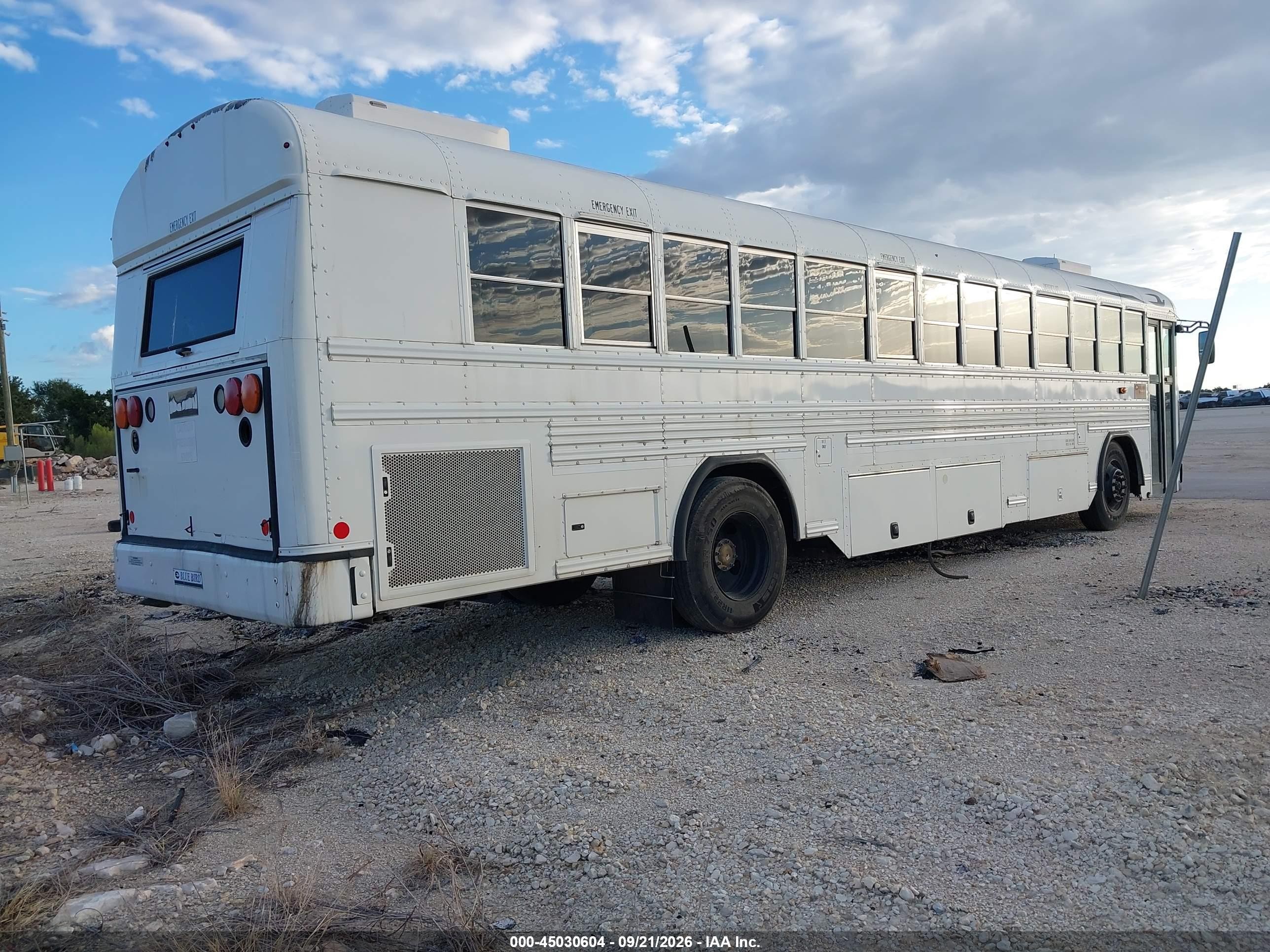 2014 Blue Bird School Bus / Transit Bus VIN 1BABNBPAXEF304794 IAAI salvage auction — Normal Wear, Sf97 (Texas), sold $20,100 on 2026-10-07 (photo 4)