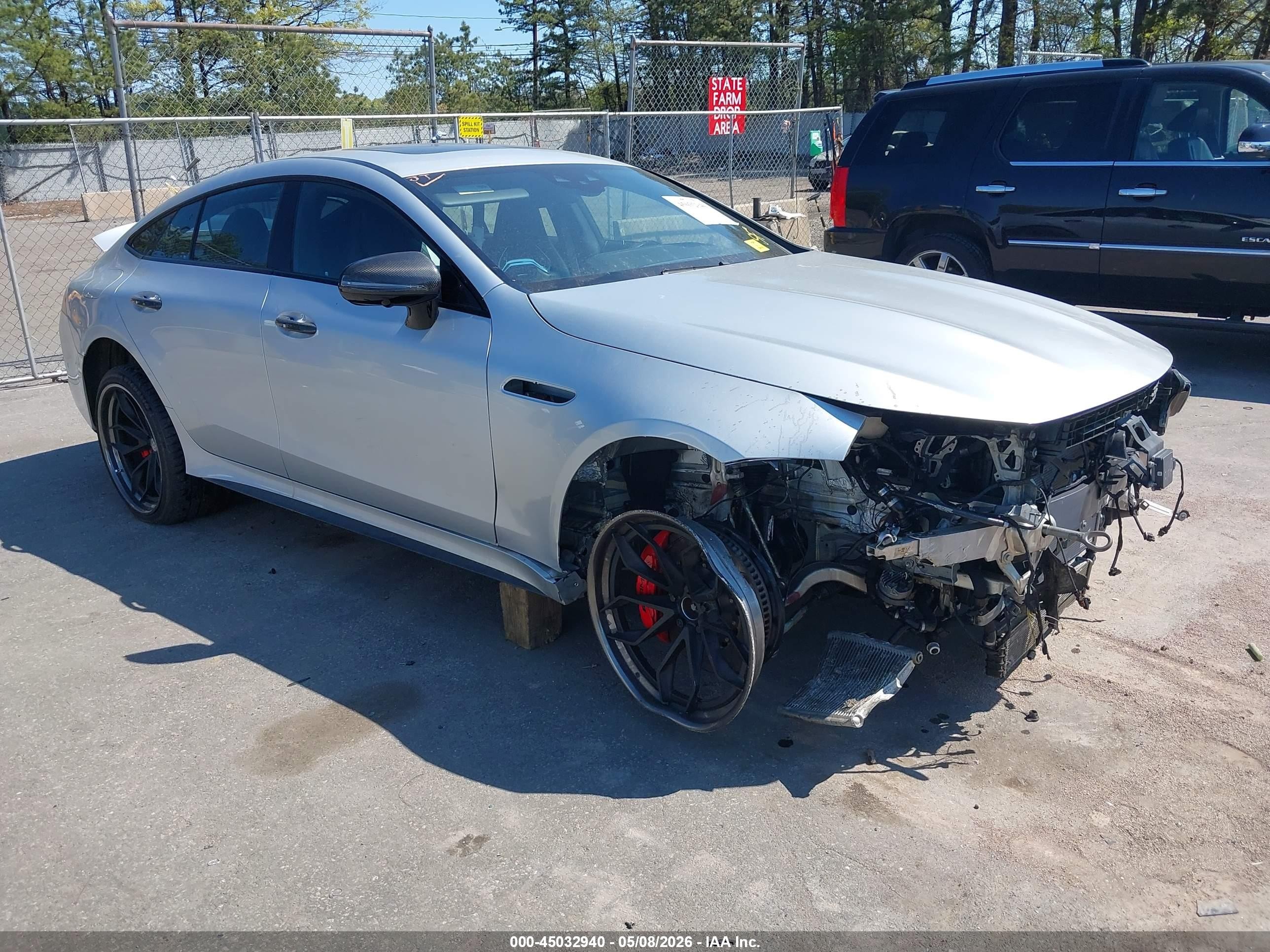 2020 Mercedes-Benz AMG-Class VIN WDD7X8JB0LA015675 IAAI salvage auction — Front End, Salvage (Massachusetts), sold $17,975 on 2026-08-25 (photo 1)
