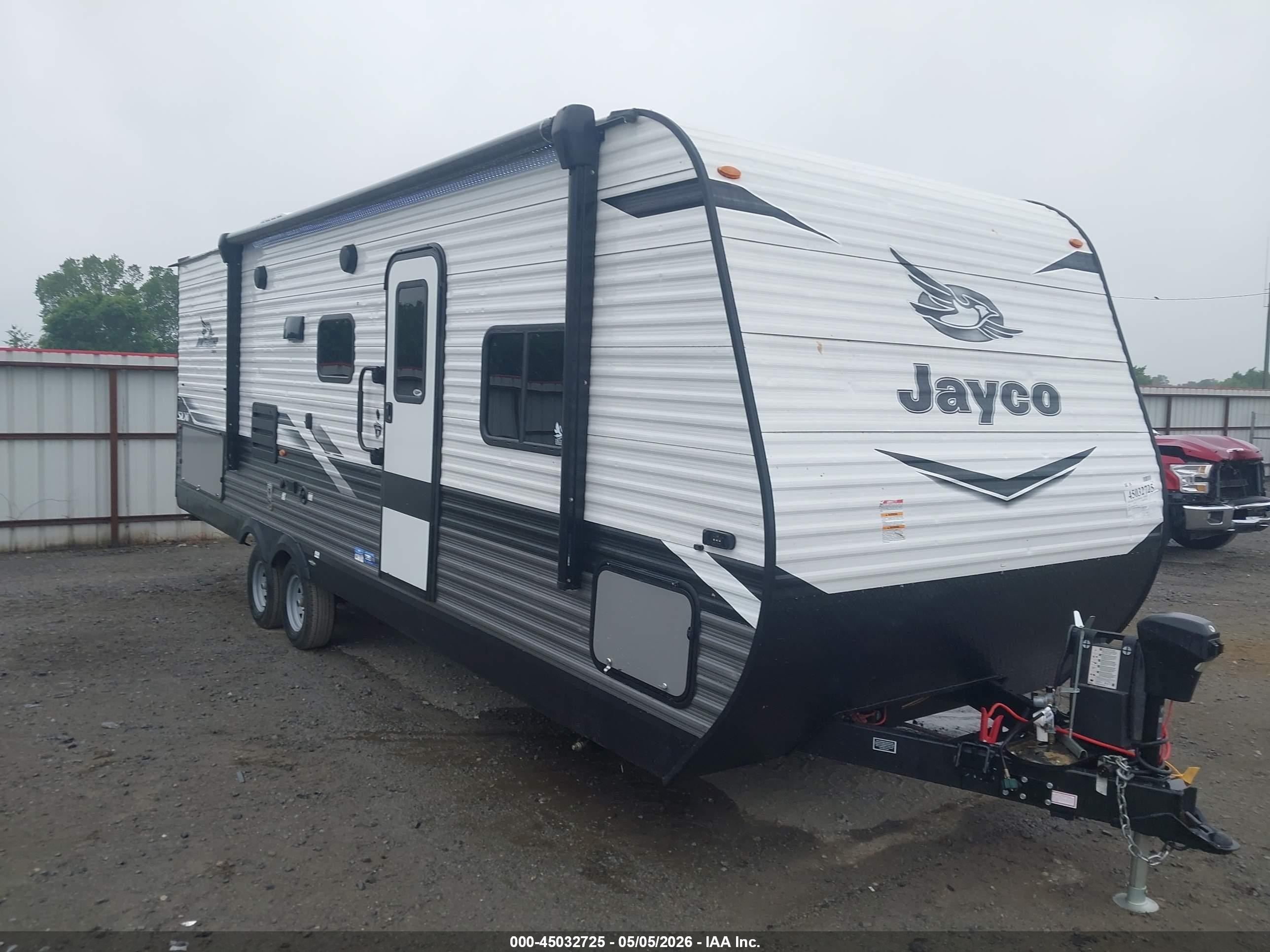 2022 Jayco Jayflight VIN 1UJBJ0BP4N17W0420 IAAI salvage auction — Hail, Clear (Arkansas), sold $5,800 on 2026-09-13 (photo 1)