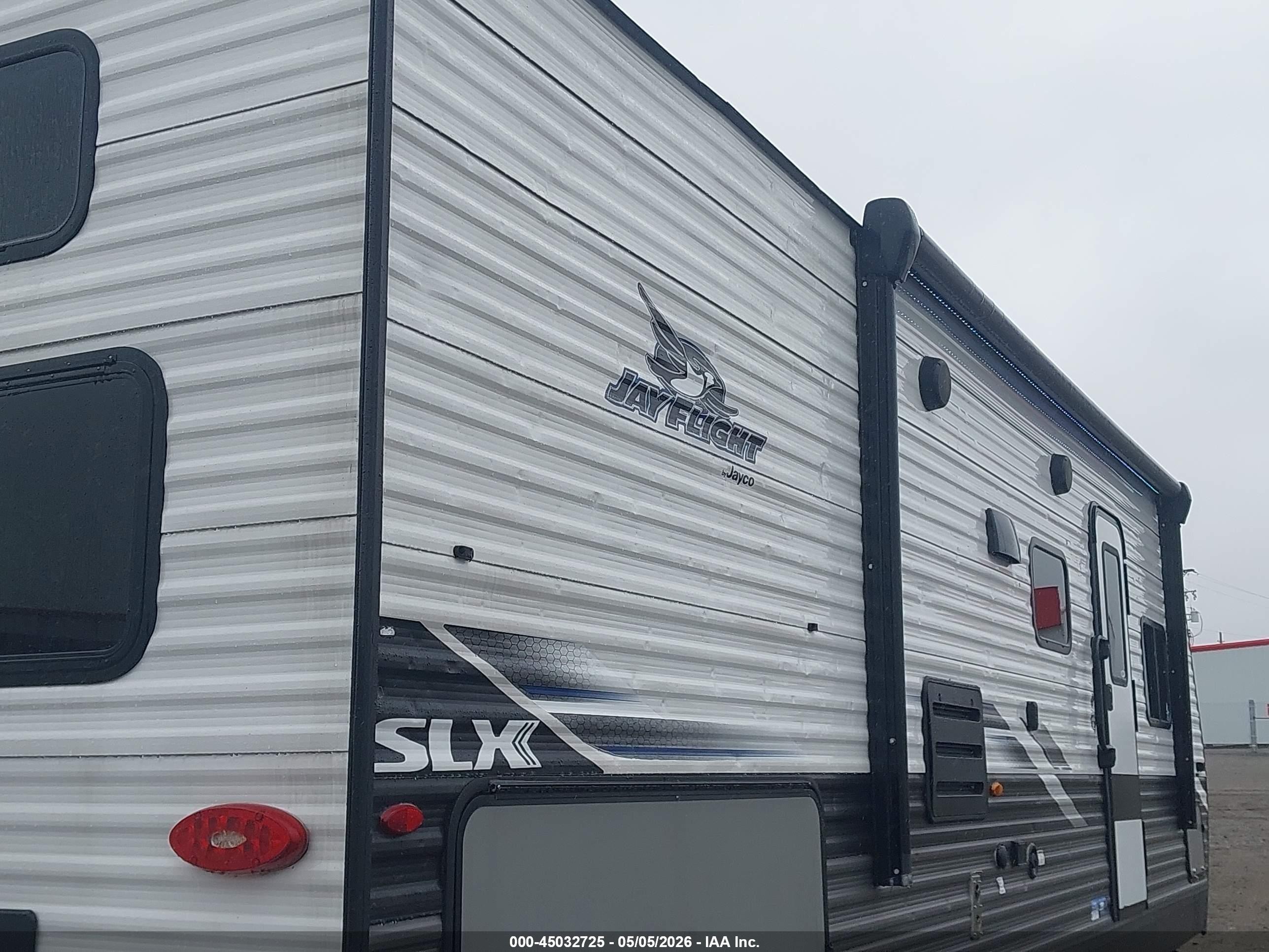 2022 Jayco Jayflight VIN 1UJBJ0BP4N17W0420 IAAI salvage auction — Hail, Clear (Arkansas), sold $5,800 on 2026-09-13 (photo 6)