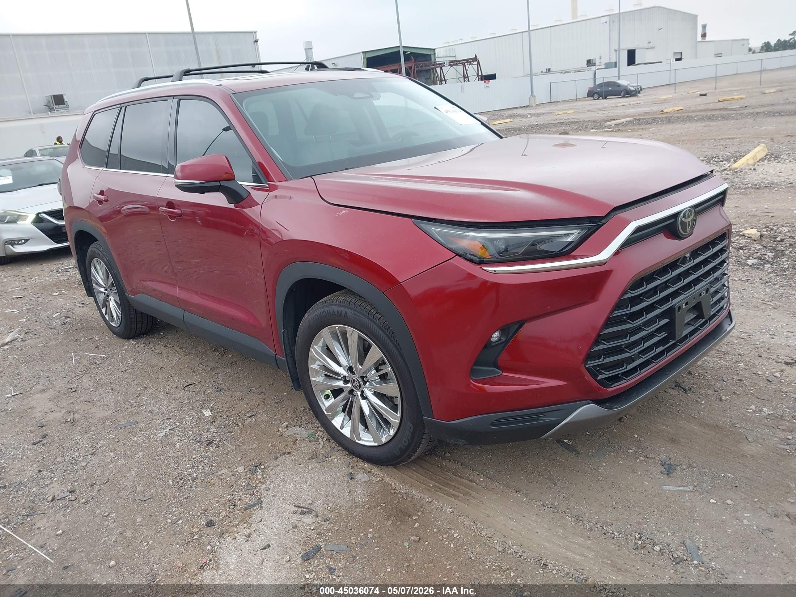 2024 Toyota Highlander VIN 5TDAAAB51RS059388 — IAAI salvage auction photo