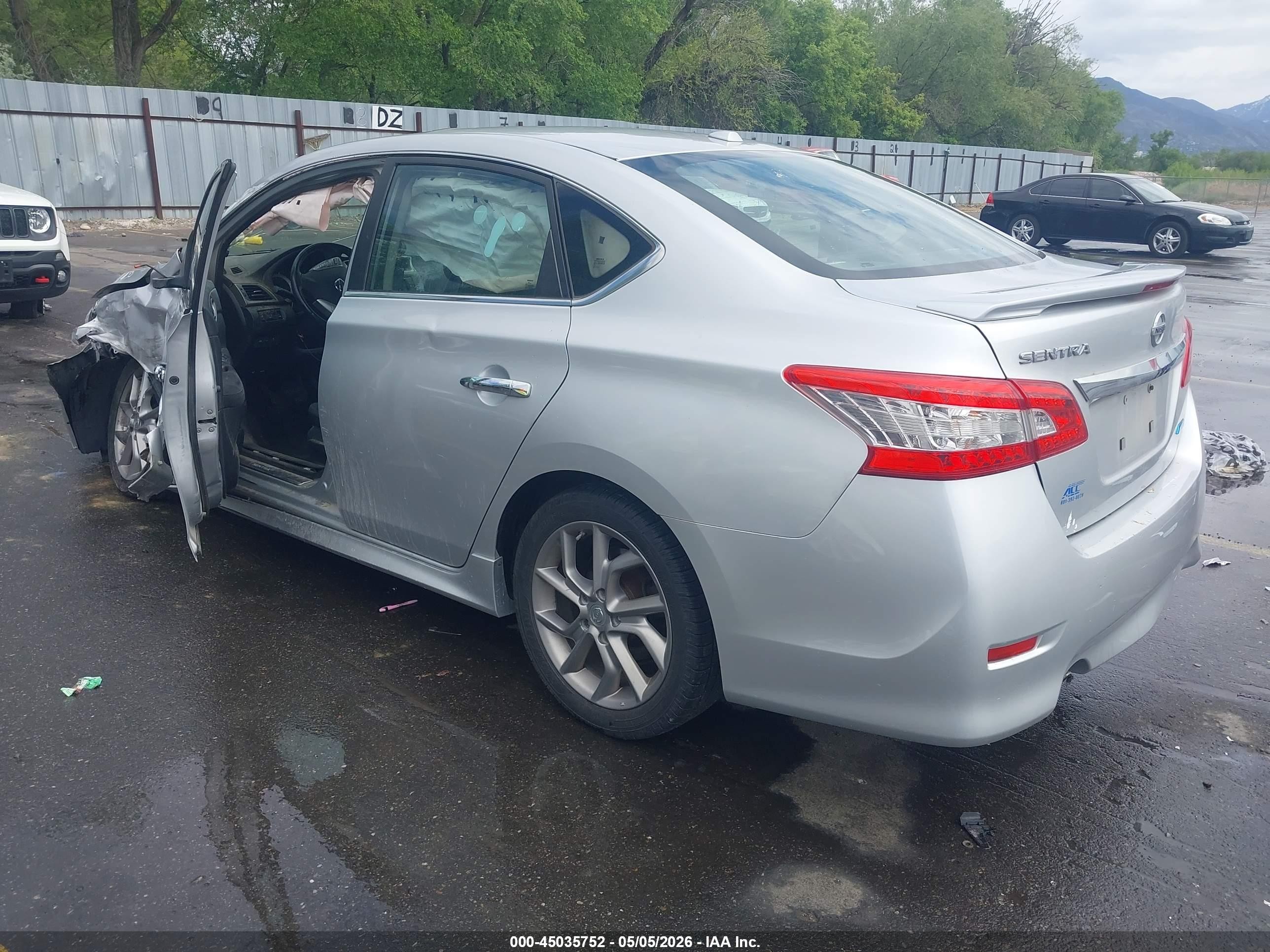 2014 Nissan Sentra VIN 3N1AB7AP9EY233202 IAAI salvage auction — Side, Salvage (Utah), sold $475 on 2026-09-14 (photo 3)