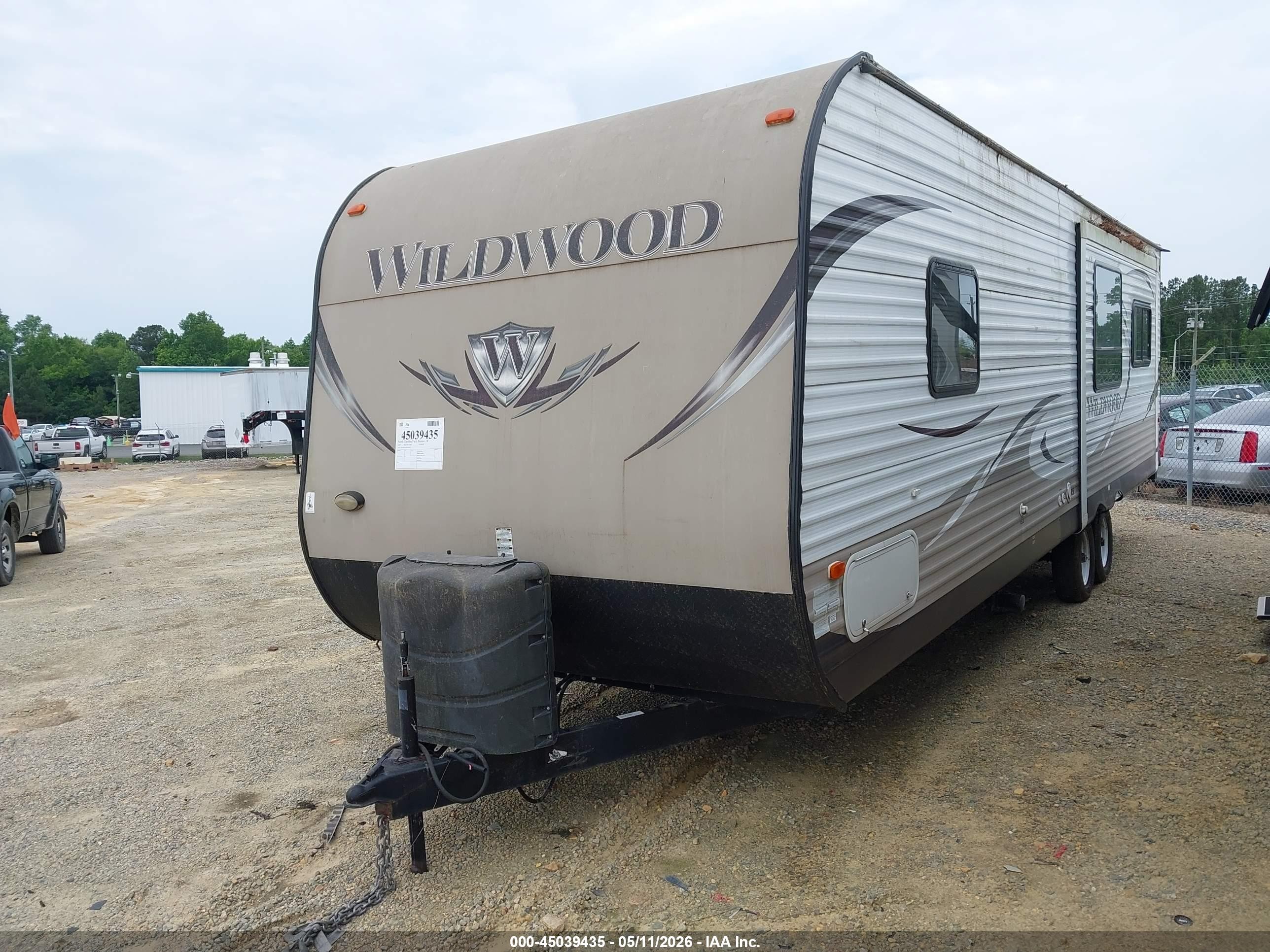 2015 Wildwood Forest River VIN 4X4TWDC26FA254101 IAAI salvage auction — Top/Roof, Salvage (North Carolina), sold $1,200 on 2026-09-09 (photo 2)