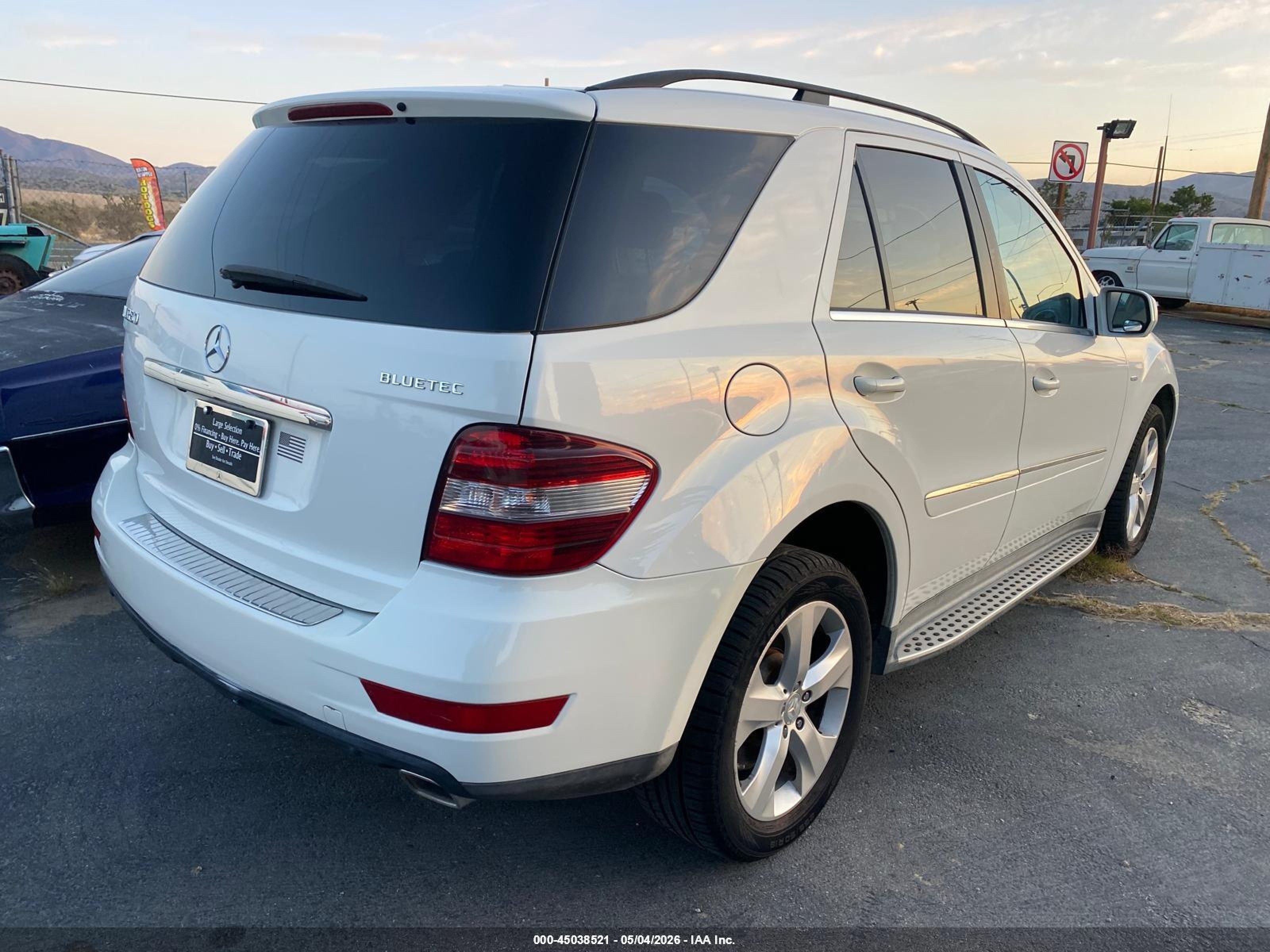 2010 Mercedes-Benz ML-Class VIN 4JGBB2FB5AA558814 IAAI salvage auction — Normal Wear, Clear - Dealer Only (California), sold $525 on 2026-07-09 (photo 4)