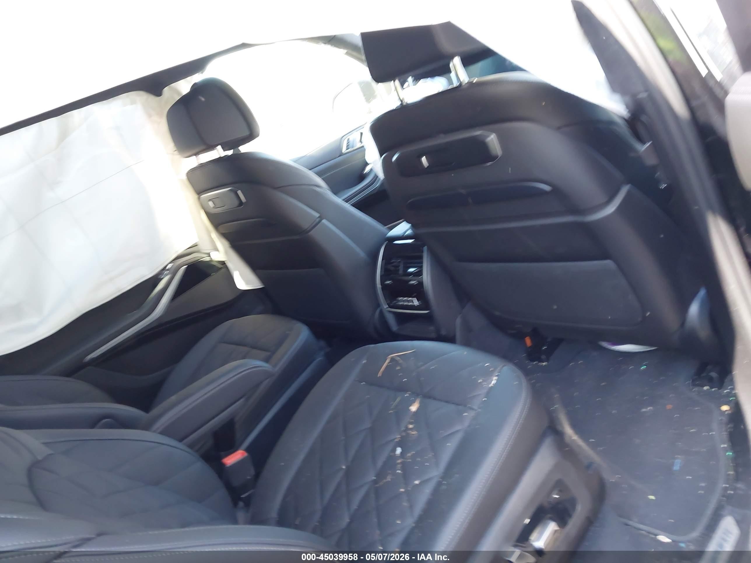 2024 BMW X7 VIN 5UX23EM08R9S66462 IAAI salvage auction — Front End, Salvage (Idaho), sold $28,500 on 2026-09-18 (photo 8)