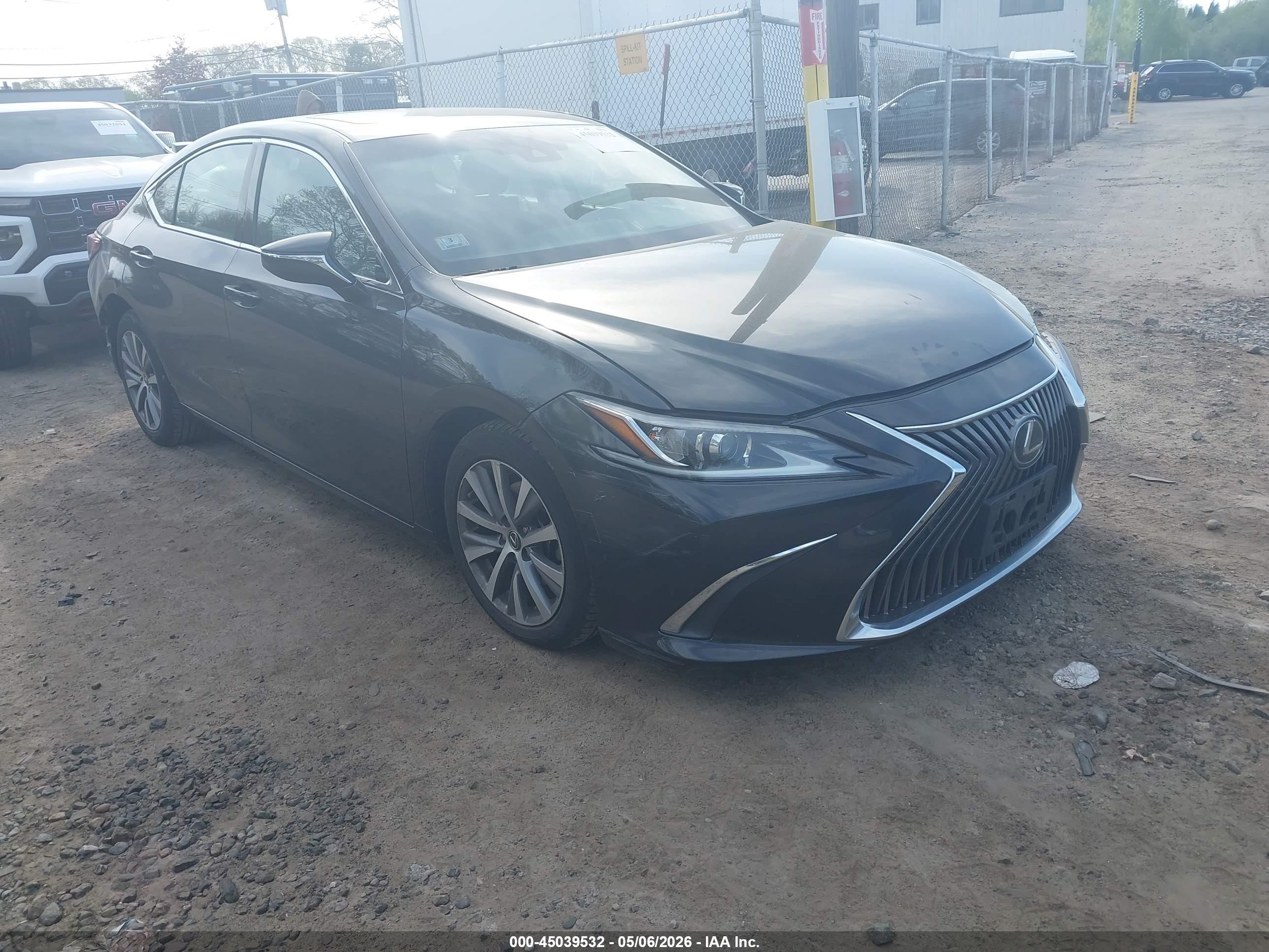 2020 Lexus ES 350 VIN 58ADZ1B15LU053717 — IAAI salvage auction photo