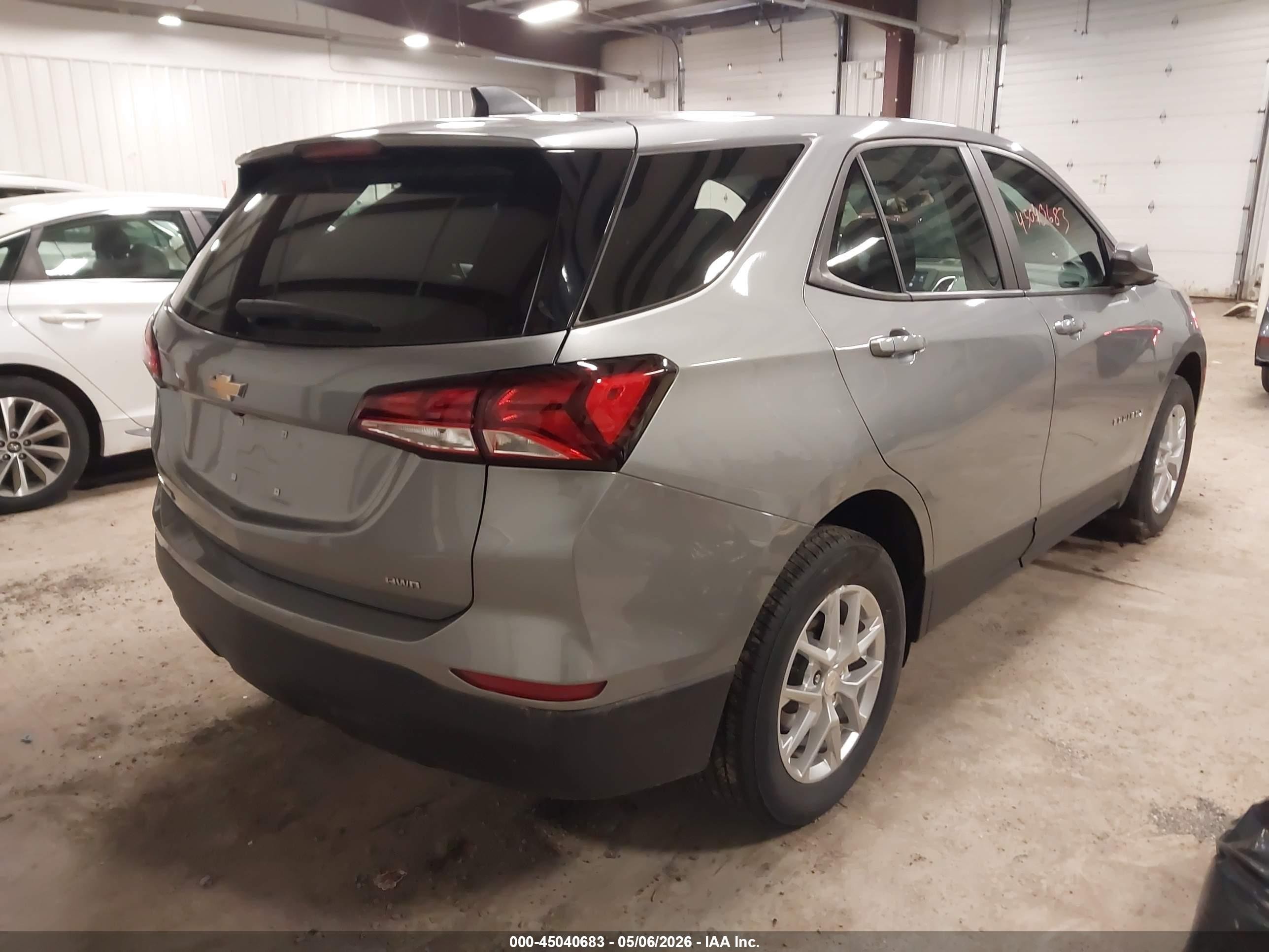 2024 Chevrolet Equinox VIN 3GNAXSEGXRL181214 IAAI salvage auction — Side, Mv-907A (New York), sold $5,300 on 2026-07-11 (photo 4)