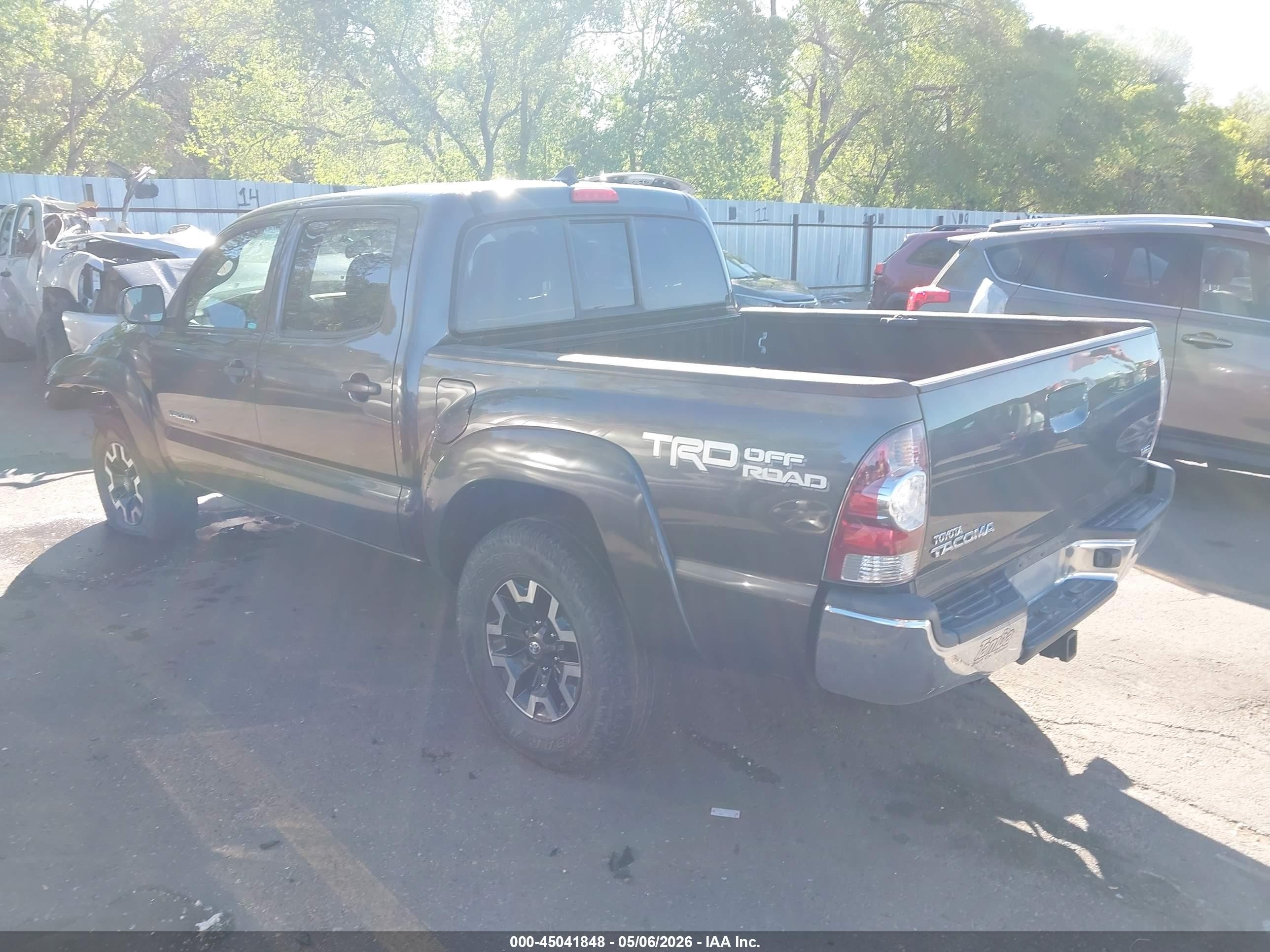 2014 Toyota Tacoma VIN 3TMLU4EN3EM148001 IAAI salvage auction — Front End, Salvage (Utah), sold $4,750 on 2026-07-09 (photo 3)