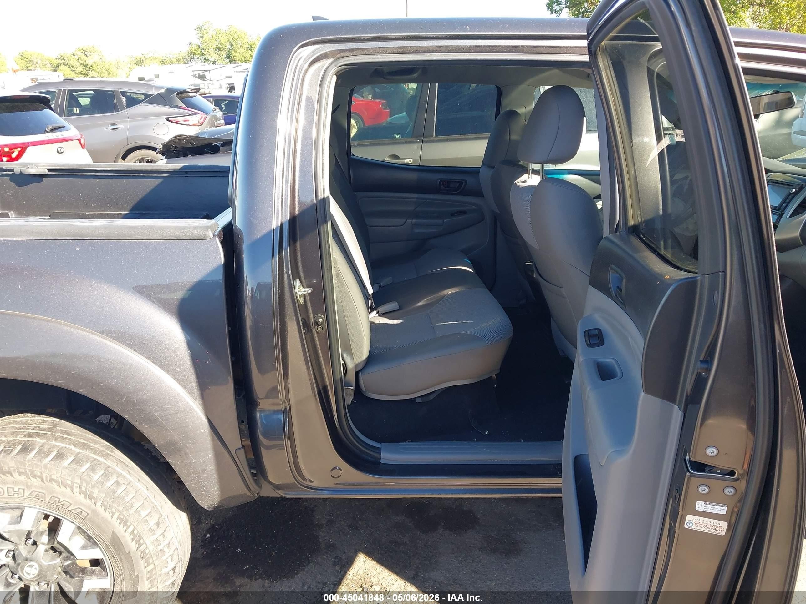 2014 Toyota Tacoma VIN 3TMLU4EN3EM148001 IAAI salvage auction — Front End, Salvage (Utah), sold $4,750 on 2026-07-09 (photo 8)