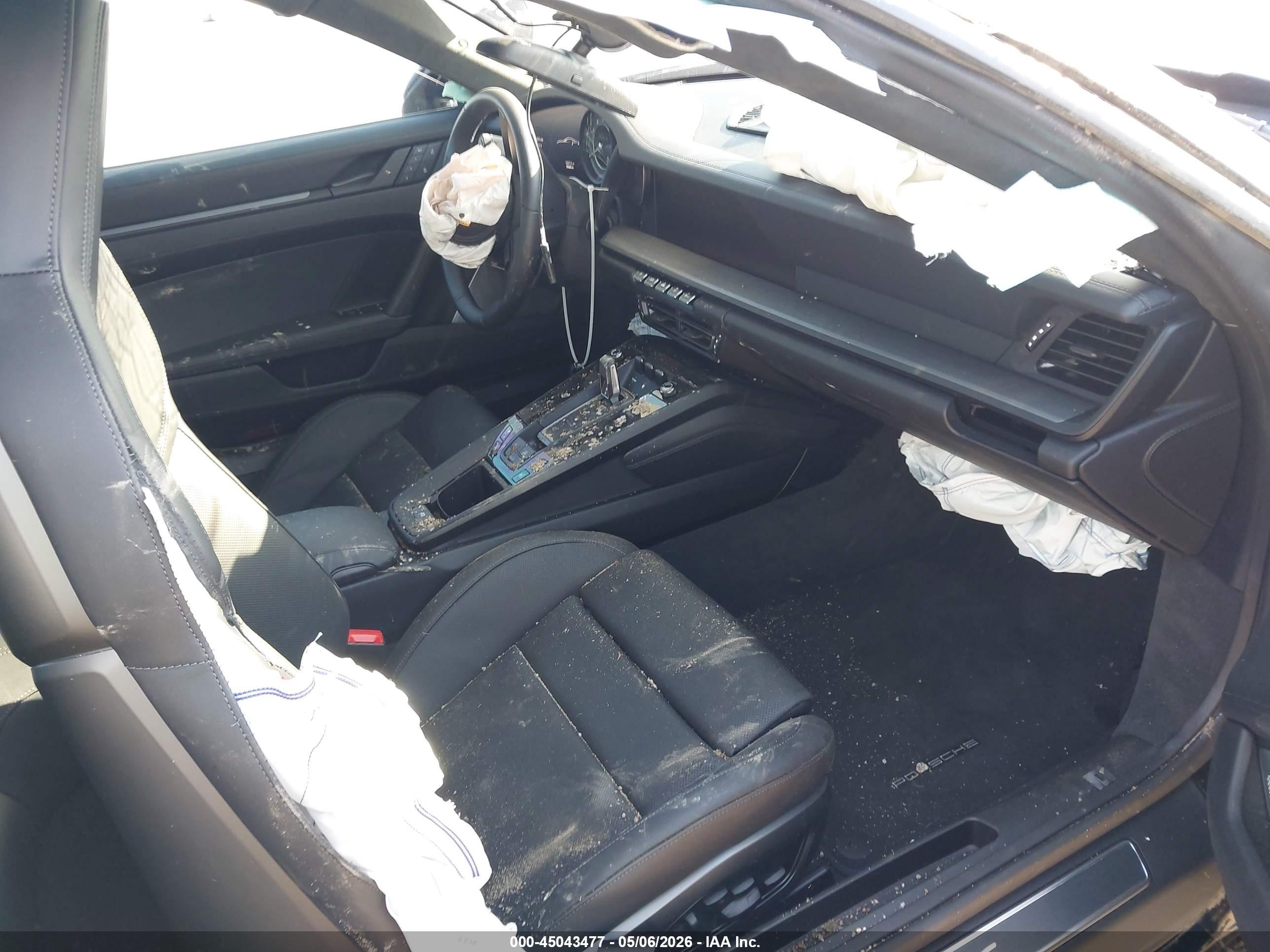 2025 Porsche 911 VIN WP0AD2A91SS285008 IAAI salvage auction — Rollover, Salvage (California), sold $69,750 on 2026-06-30 (photo 5)