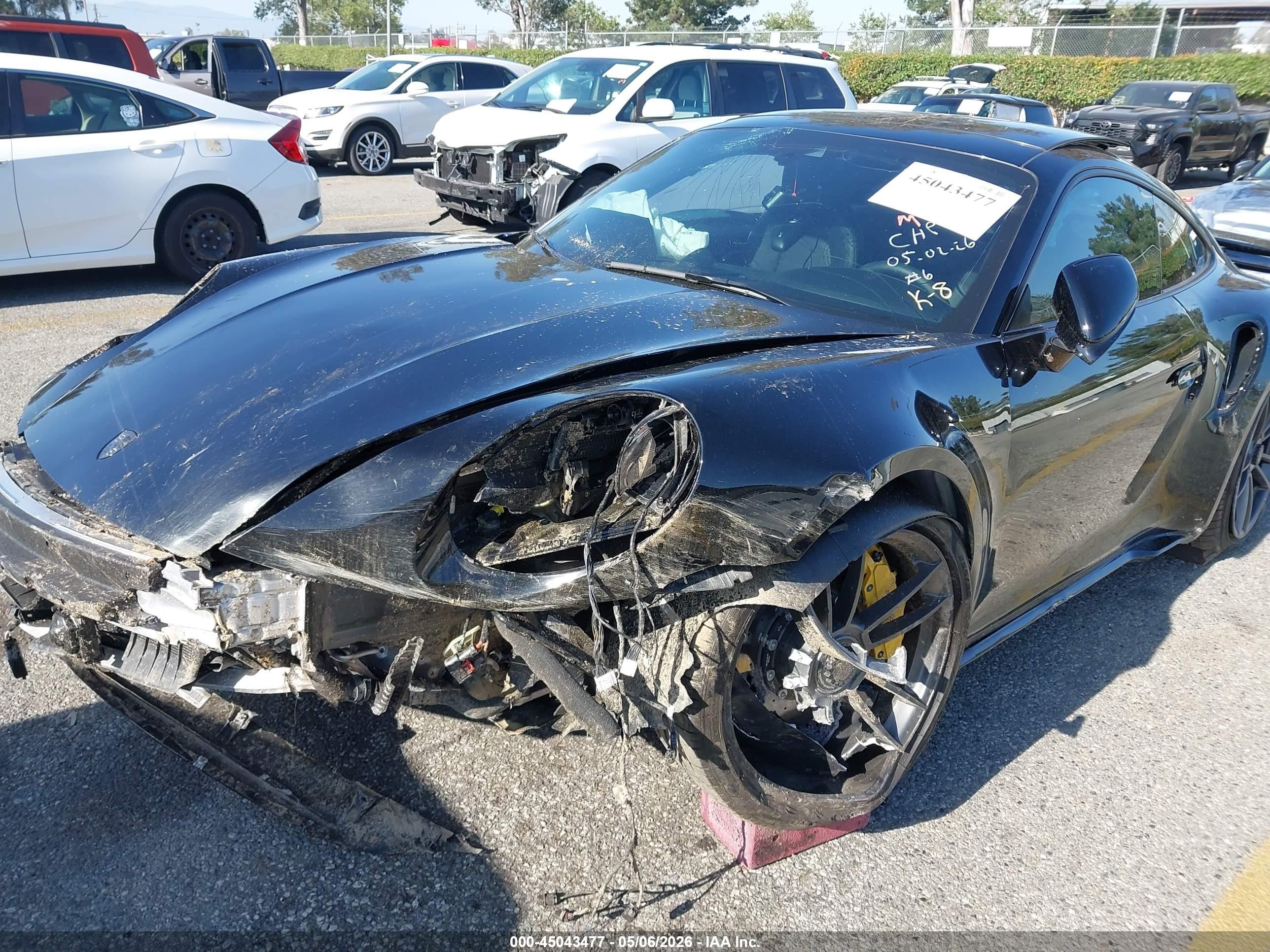 2025 Porsche 911 VIN WP0AD2A91SS285008 IAAI salvage auction — Rollover, Salvage (California), sold $69,750 on 2026-06-30 (photo 6)