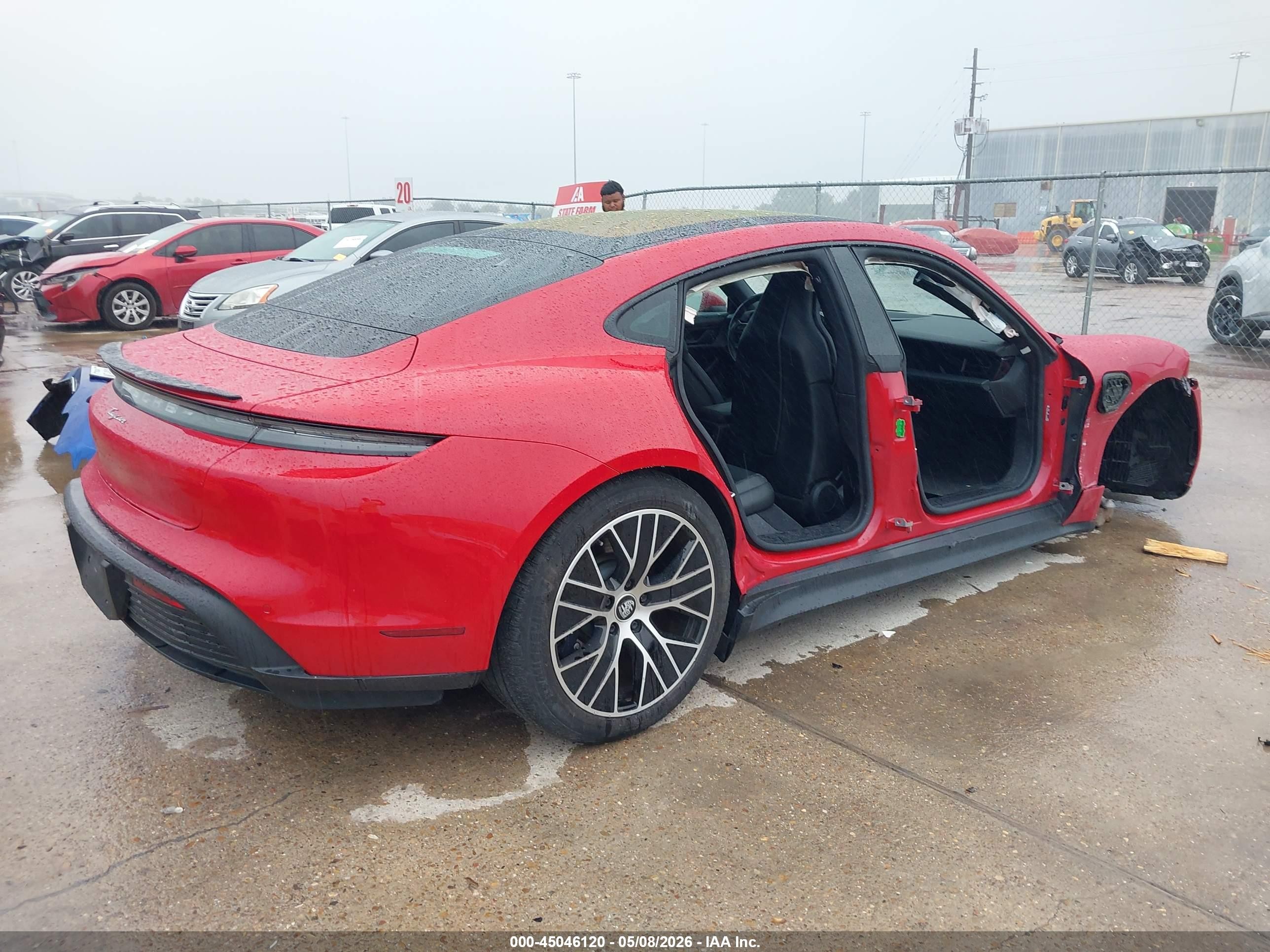 2022 Porsche Taycan VIN WP0AA2Y14NSA10412 IAAI salvage auction — Side, Original (Texas), sold $20,350 on 2026-08-13 (photo 4)