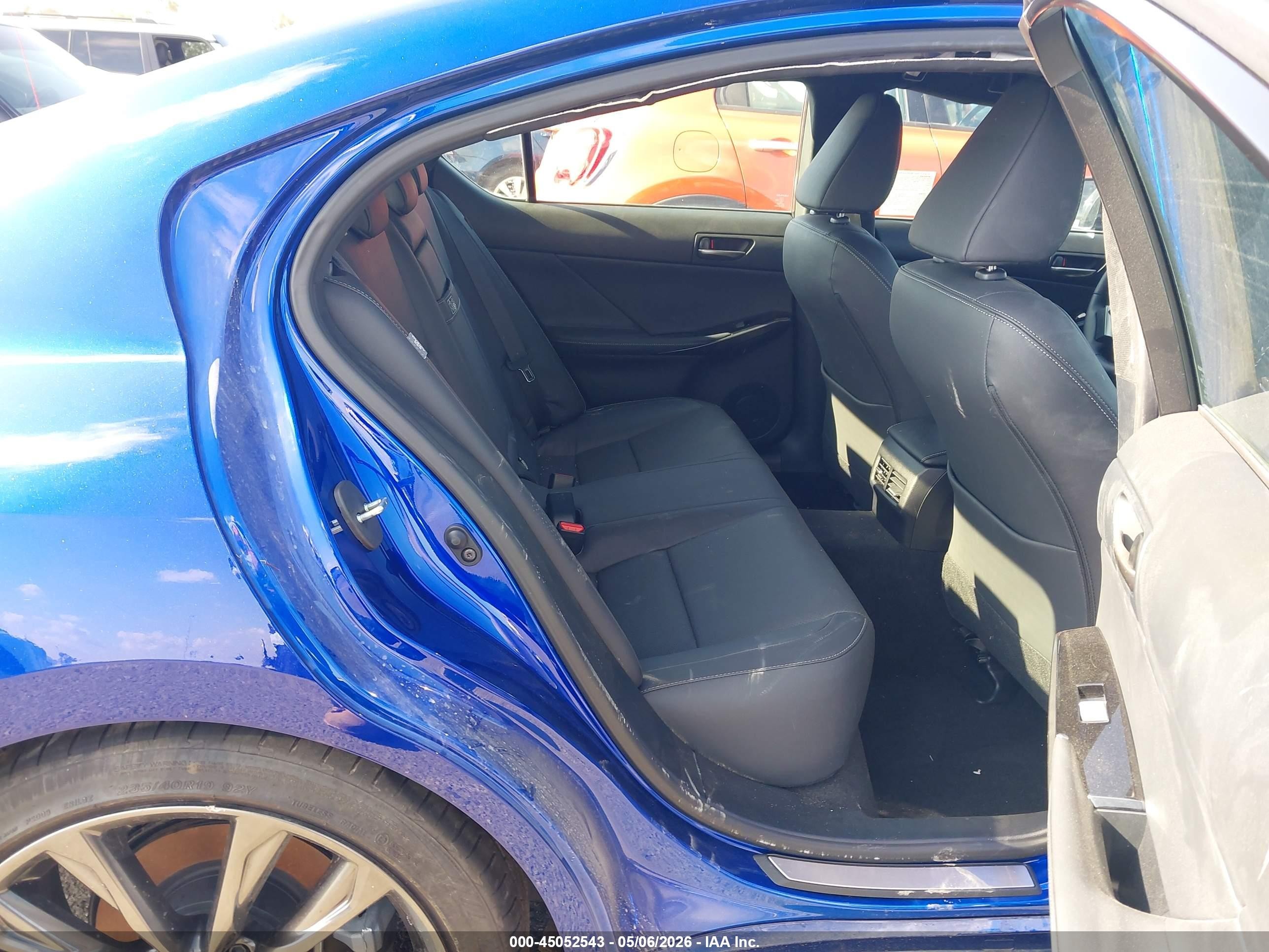 2025 Lexus Is 300 VIN JTHBA1D25S5135731 IAAI salvage auction — Side, Salvage (California), sold $16,800 on 2026-06-25 (photo 8)