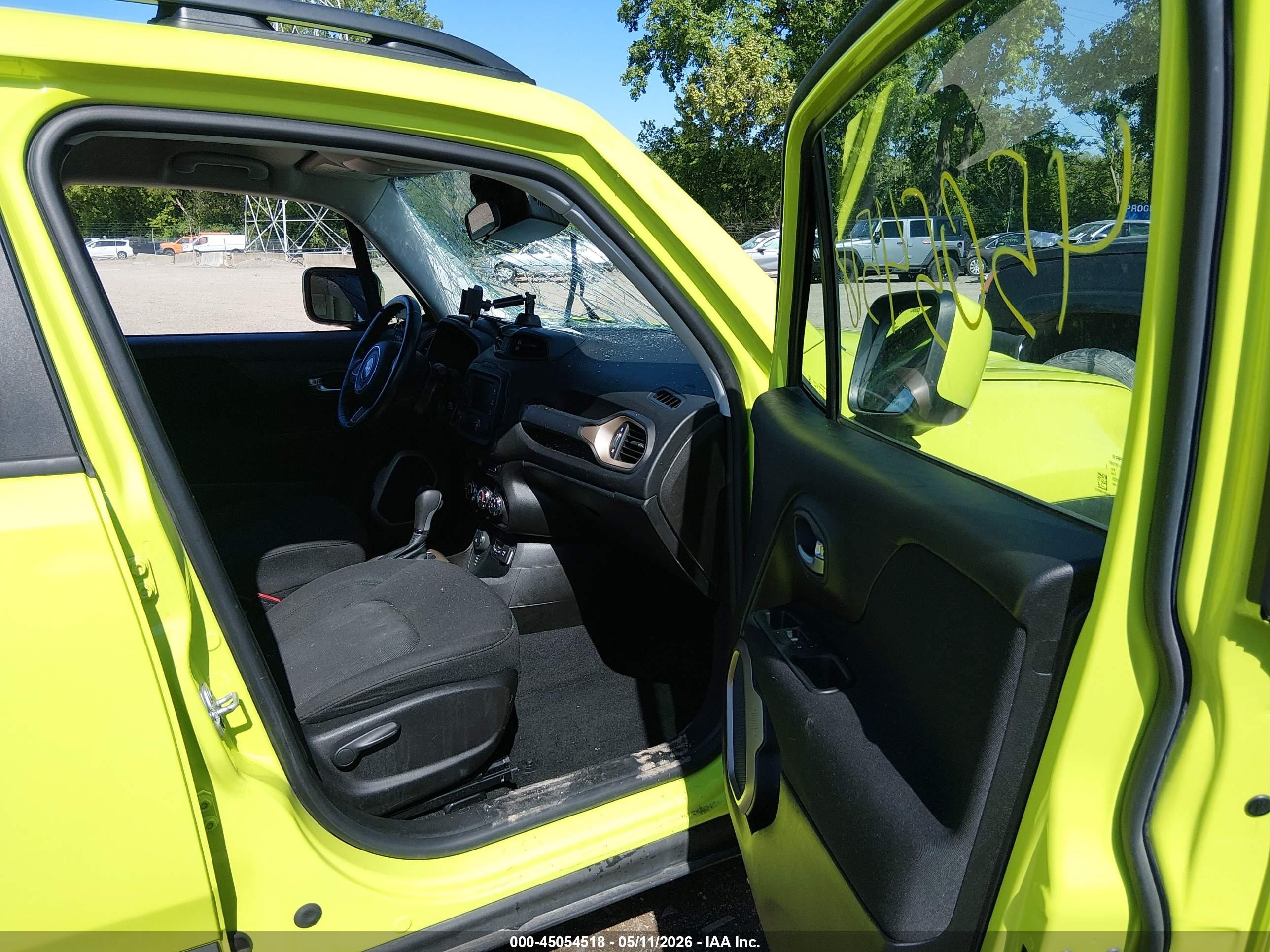 2017 Jeep Renegade VIN ZACCJBBB3HPF30201 IAAI salvage auction — Top/Roof, Salvage (Indiana), sold $1,950 on 2026-09-09 (photo 5)