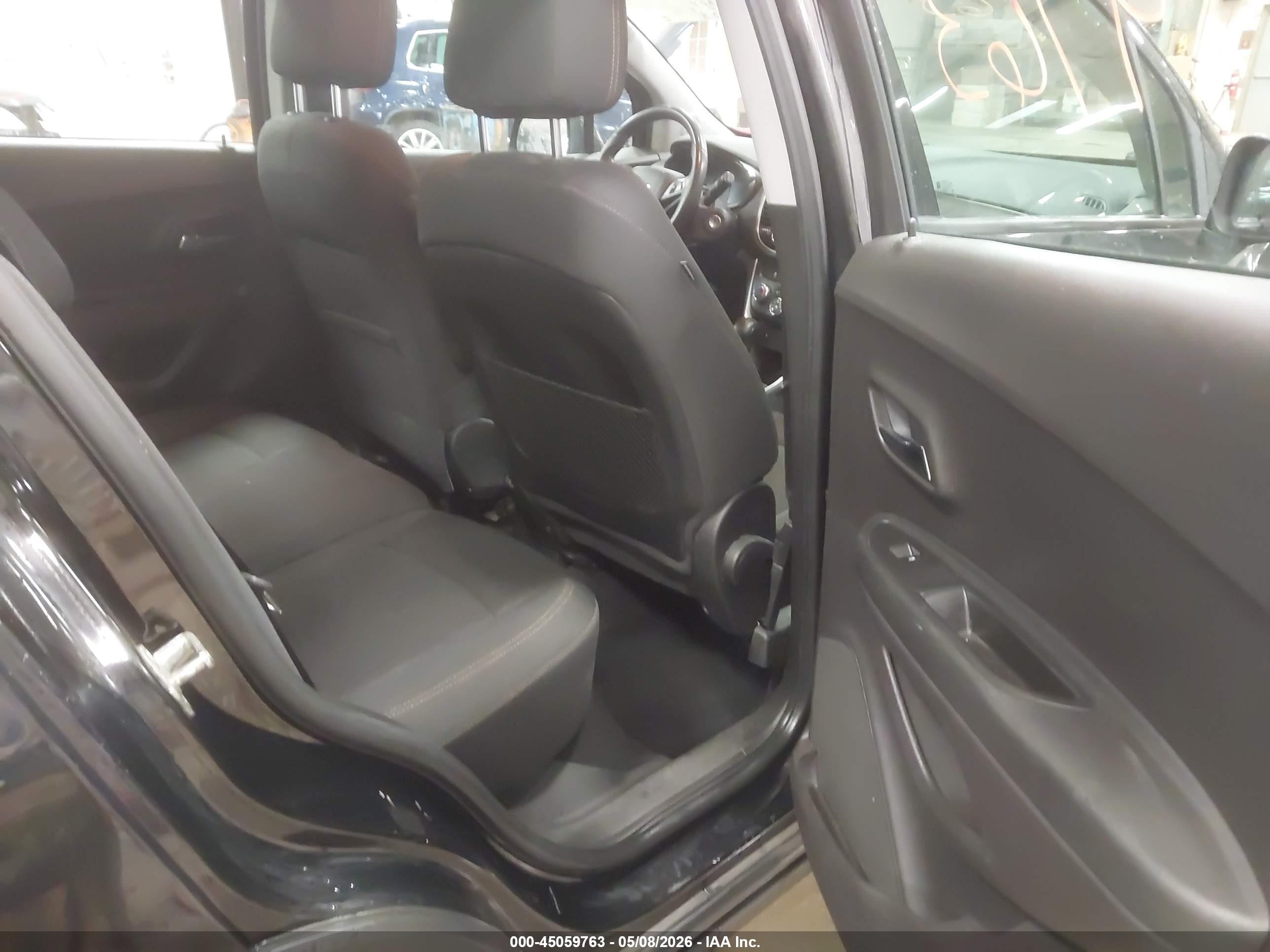2017 Chevrolet Trax VIN 3GNCJNSB6HL279773 IAAI salvage auction — Side, Salvage (Maine), sold $775 on 2026-07-06 (photo 8)