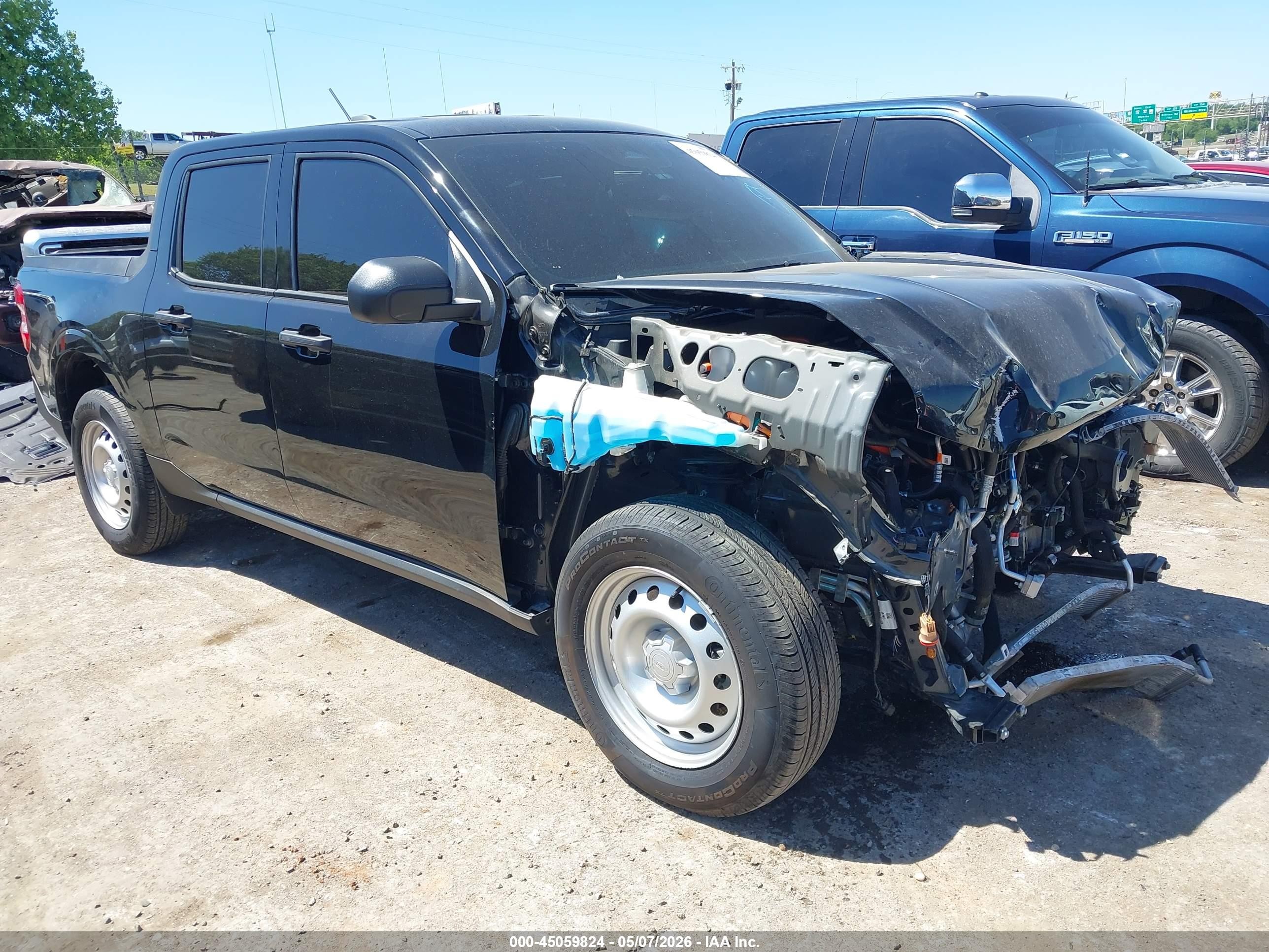 2025 Ford Maverick VIN 3FTTW8B38SRA11574 — IAAI salvage auction photo