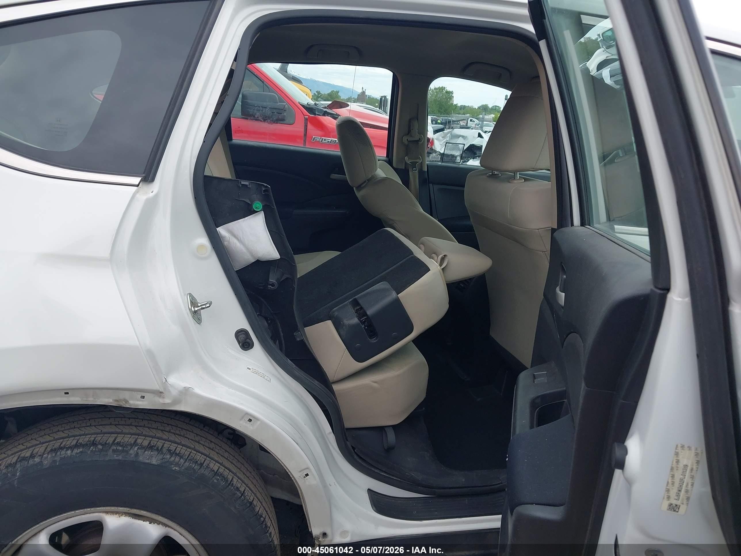 2015 Honda CR-V VIN 5J6RM3H32FL011319 IAAI salvage auction — Rear End, Salvage (Utah), sold $3,650 on 2026-07-09 (photo 8)
