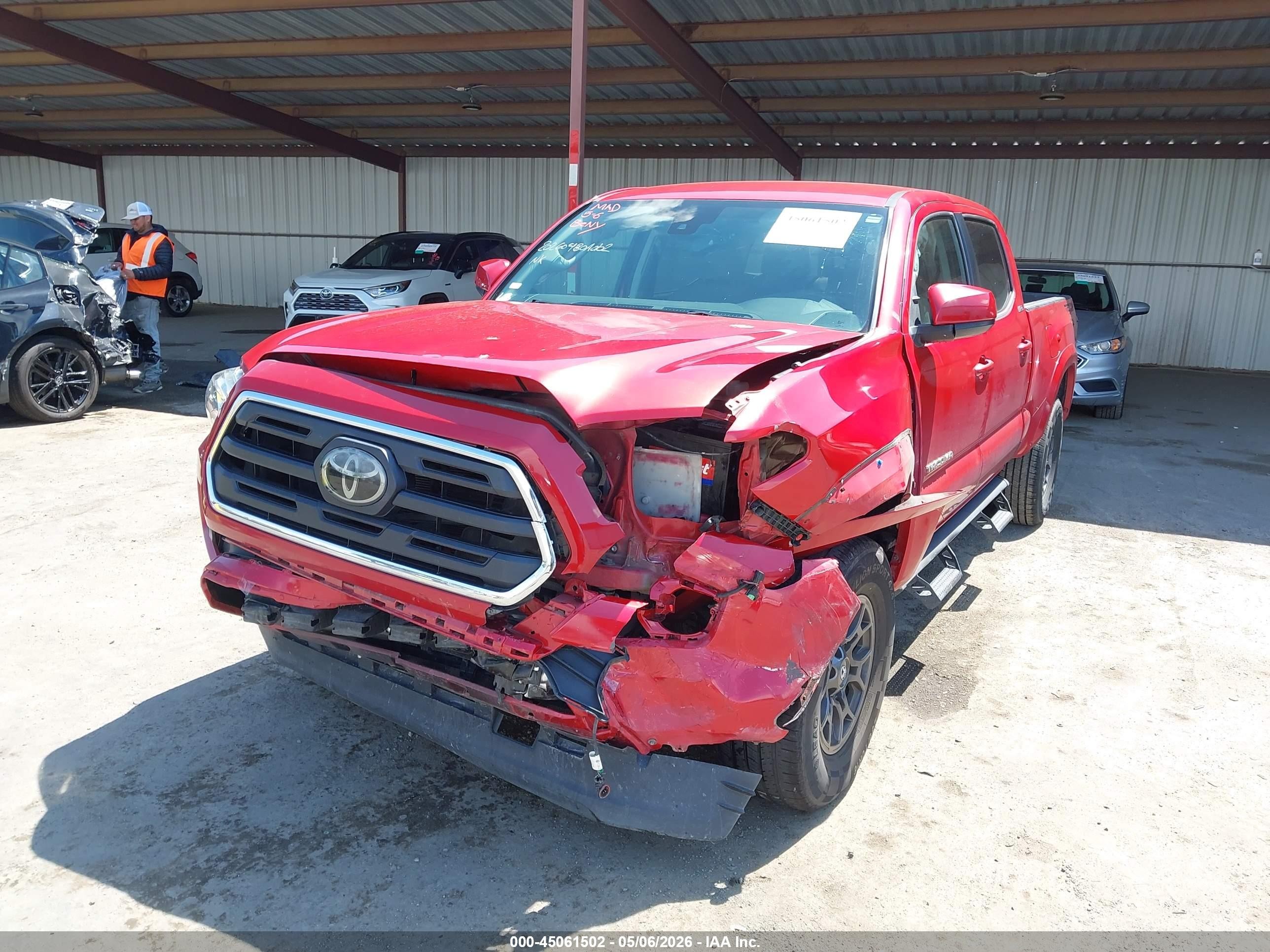 2018 Toyota Tacoma VIN 3TMBZ5DN0JM012391 IAAI salvage auction — Unknown, Salvage (California), sold $8,550 on 2026-07-09 (photo 6)