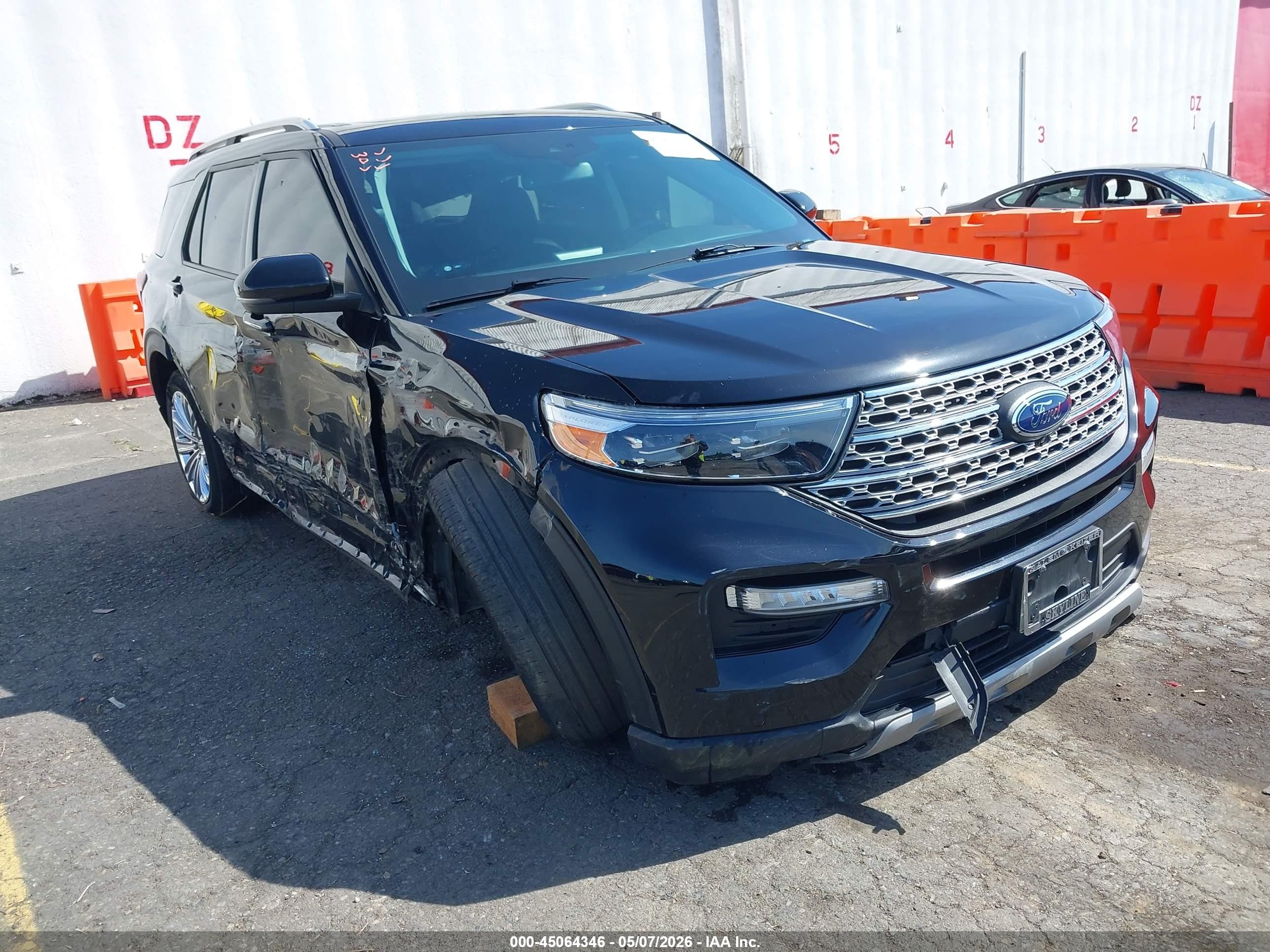 2022 Ford Explorer VIN 1FMSK8FHXNGB79270 IAAI salvage auction — Side, Salvage (Oregon), sold $6,475 on 2026-07-09 (photo 1)