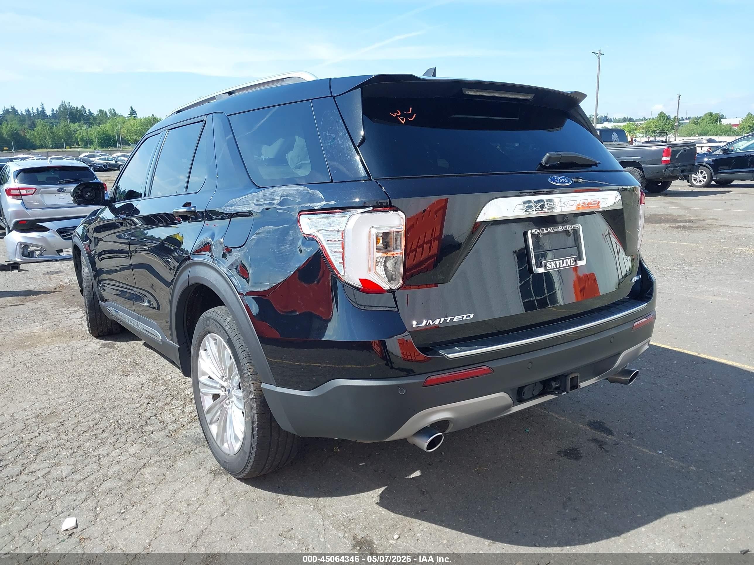 2022 Ford Explorer VIN 1FMSK8FHXNGB79270 IAAI salvage auction — Side, Salvage (Oregon), sold $6,475 on 2026-07-09 (photo 3)