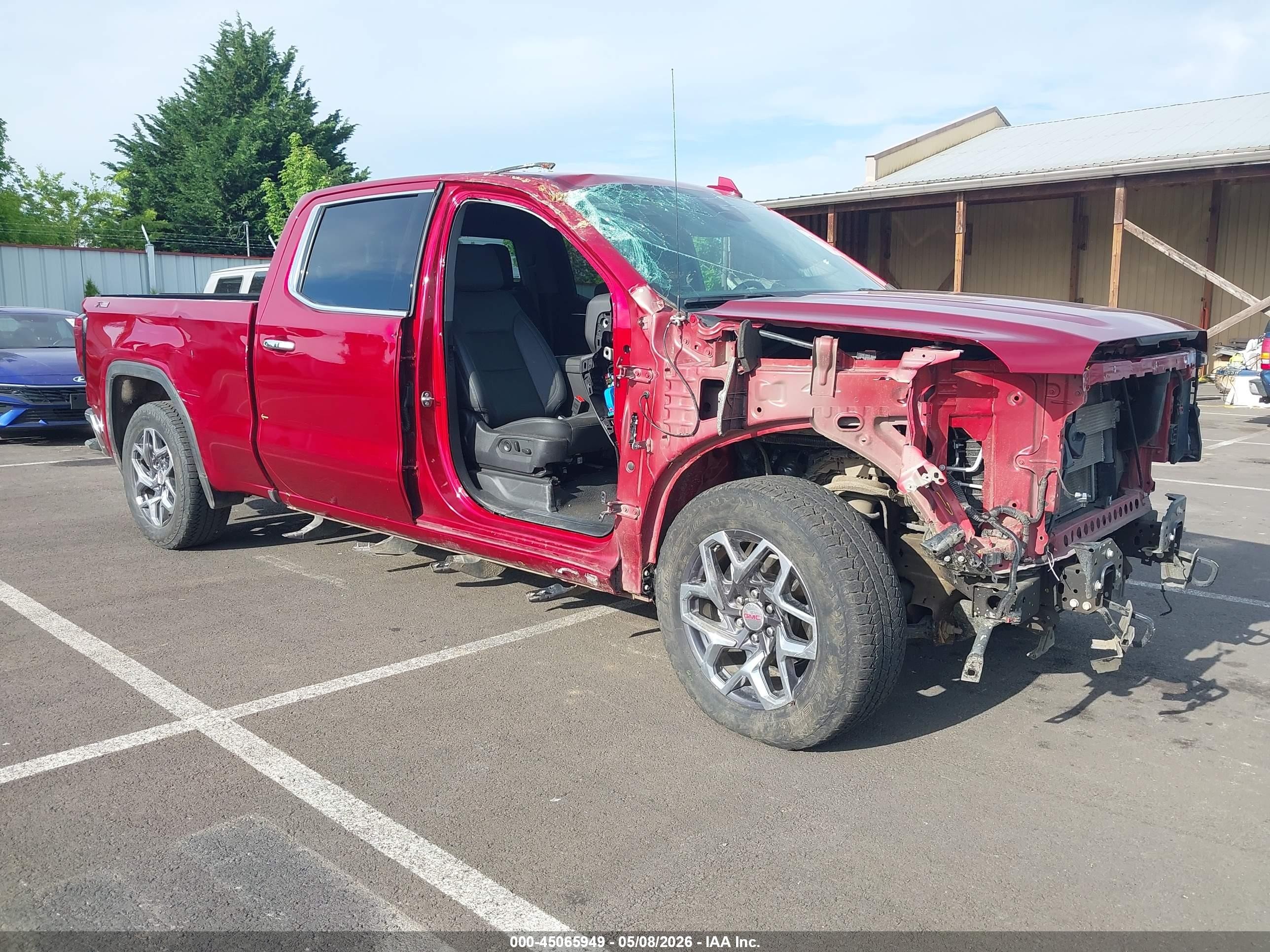 2025 GMC Sierra 1500 VIN 3GTUUDED5SG125230 — IAAI salvage auction photo