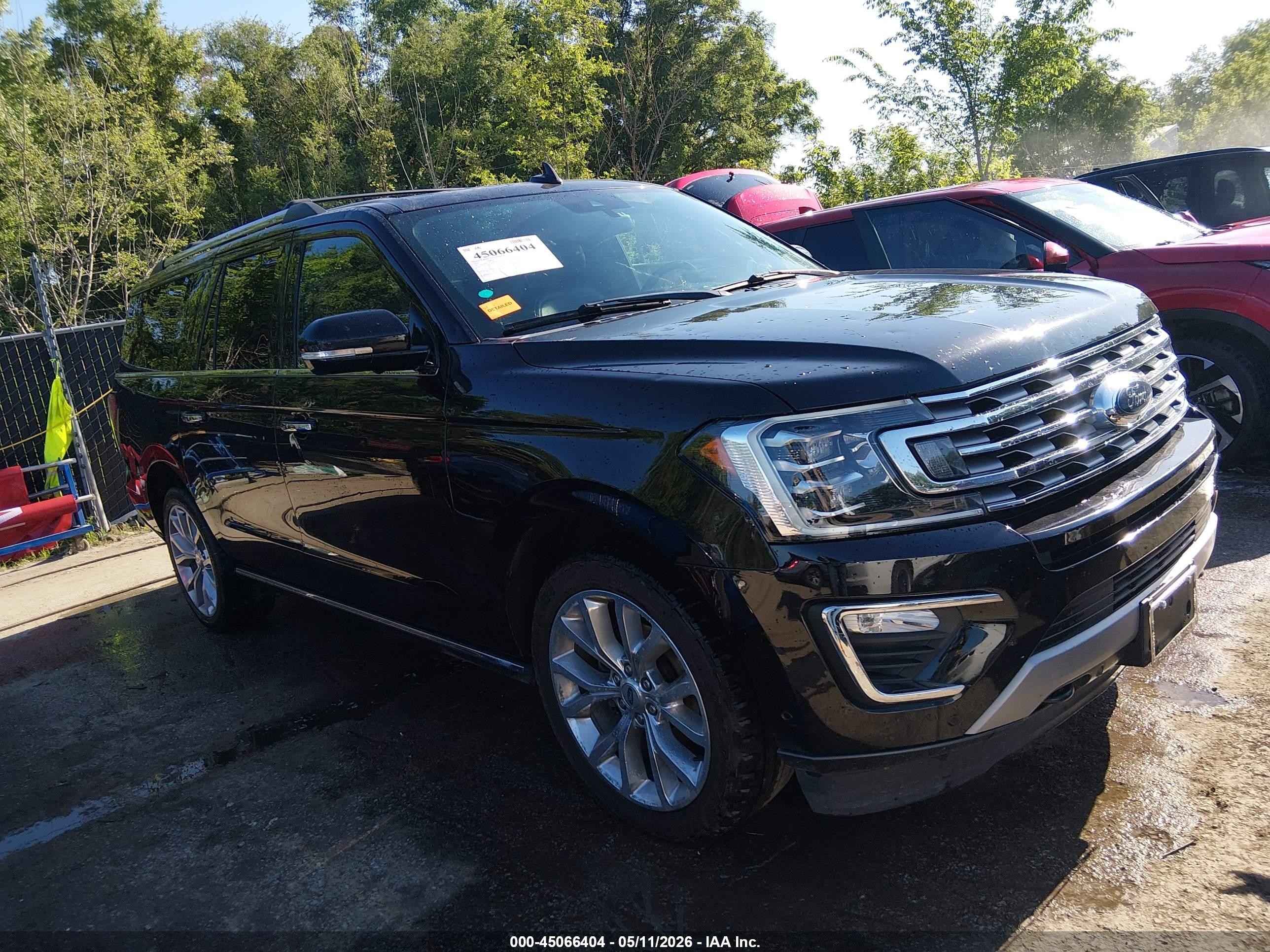 2019 Ford Expedition VIN 1FMJK2AT3KEA61072 — IAAI salvage auction photo